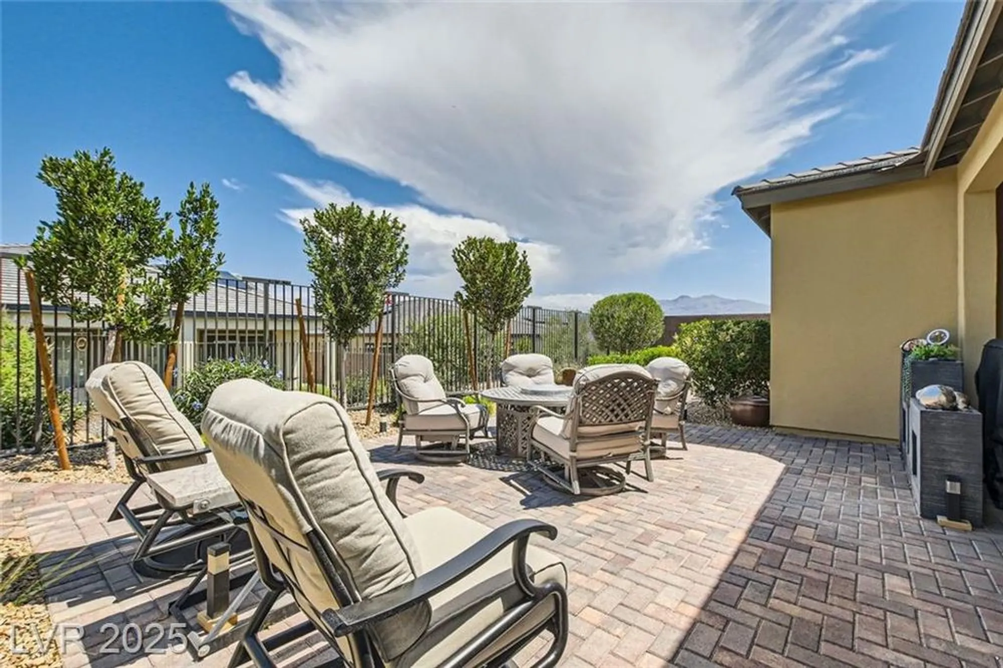 Property Slideshow image 22 of 32 | 9656 balais dr, Las Vegas, NV, 89143