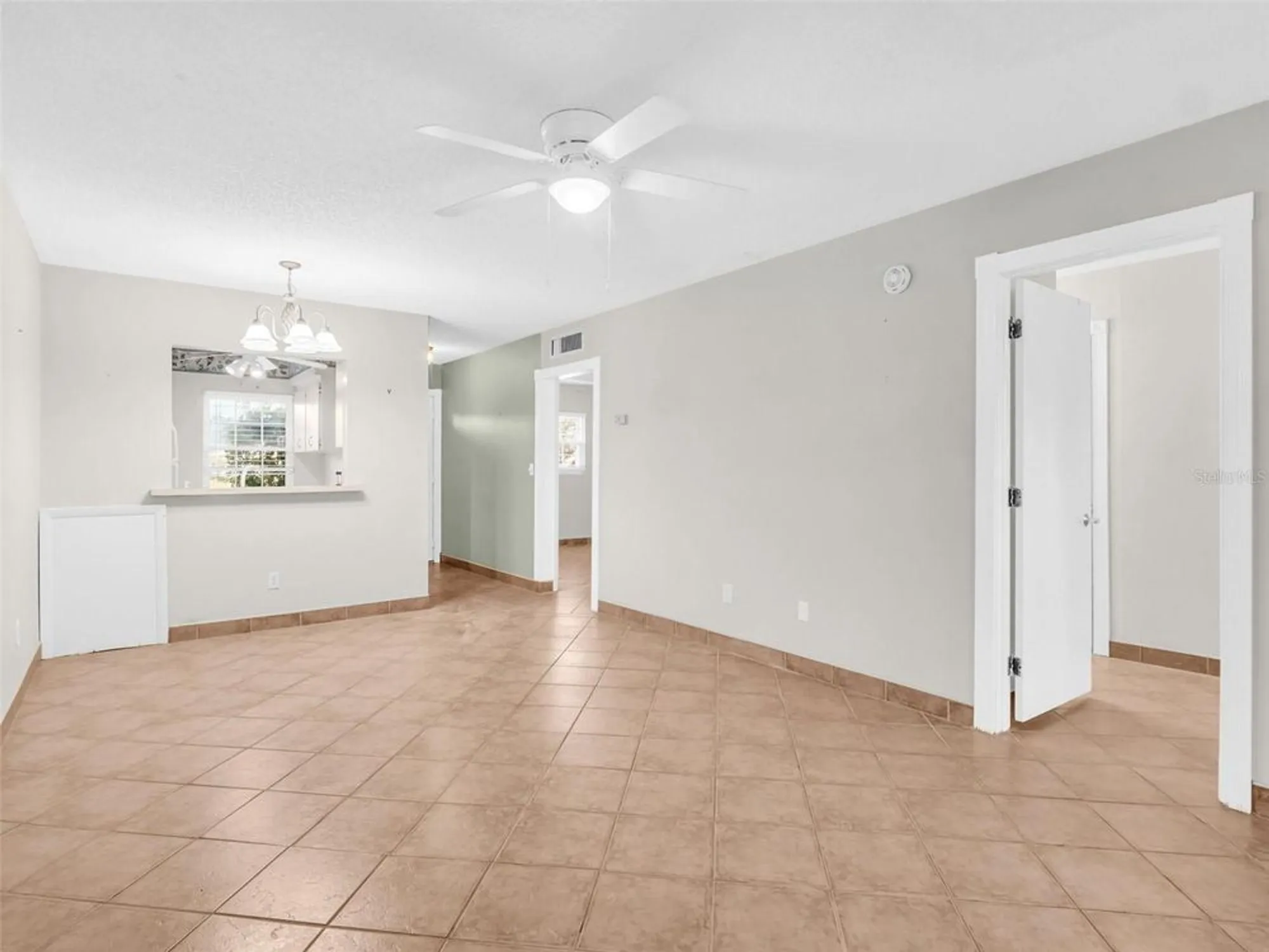 Property Slideshow image 7 of 62 | 3109 mission grove dr d, Palm Harbor, FL, 34684