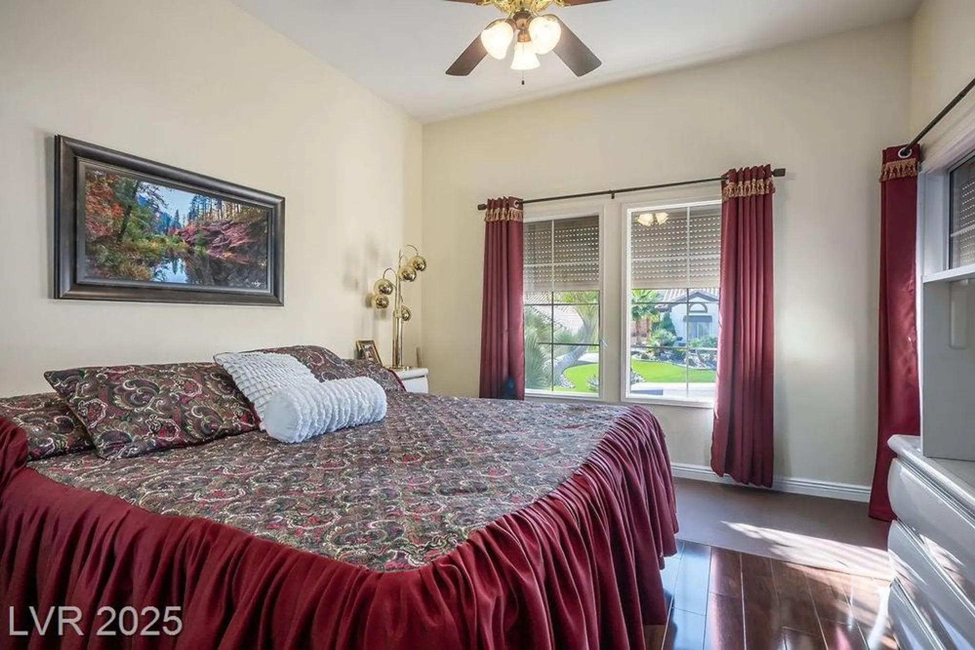 Property Slideshow image 27 of 99 | 10712 button willow dr, Las Vegas, NV, 89134