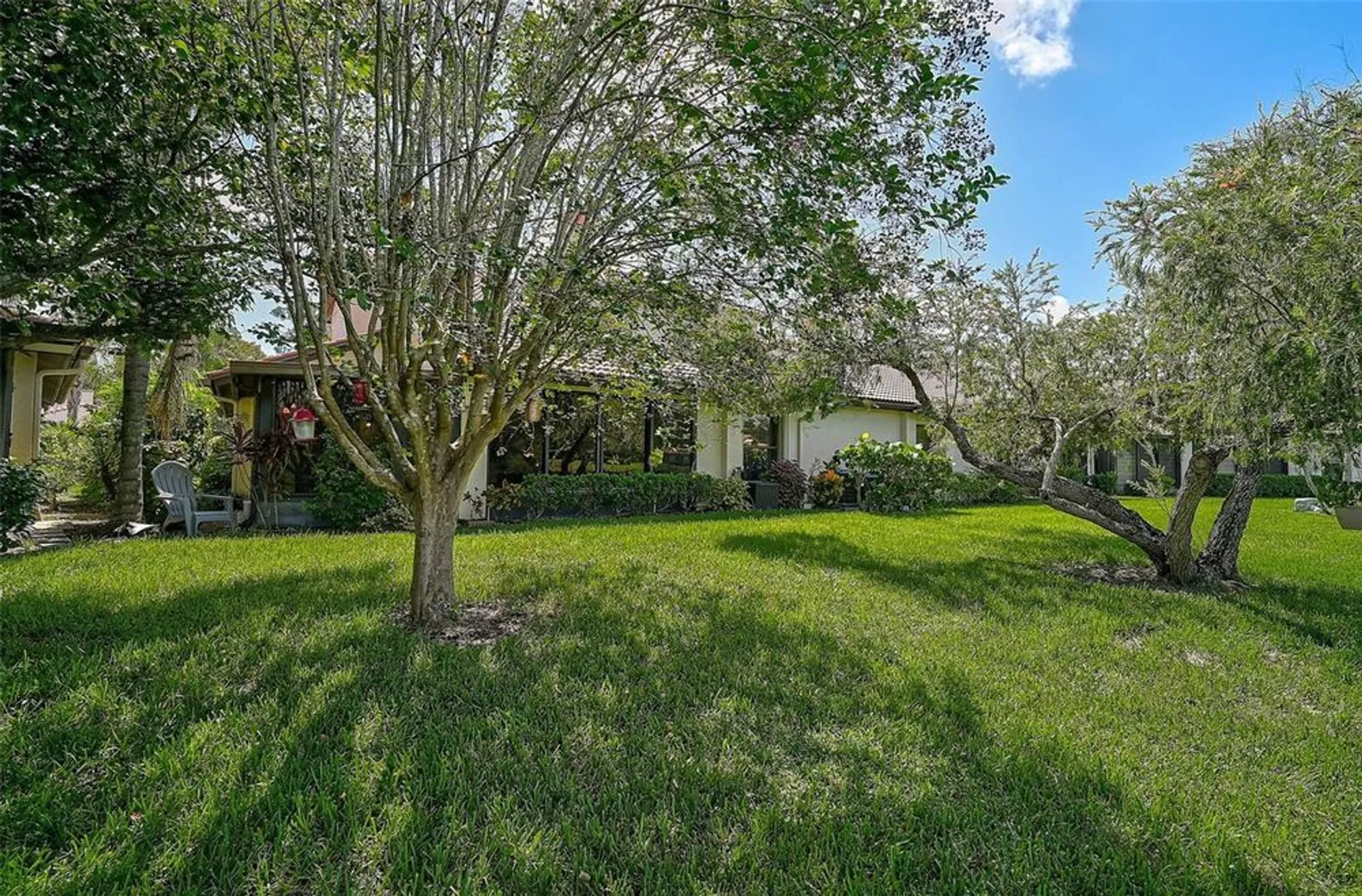 Property Slideshow image 33 of 50 | 7363 oak moss dr # 33, Sarasota, FL, 34241