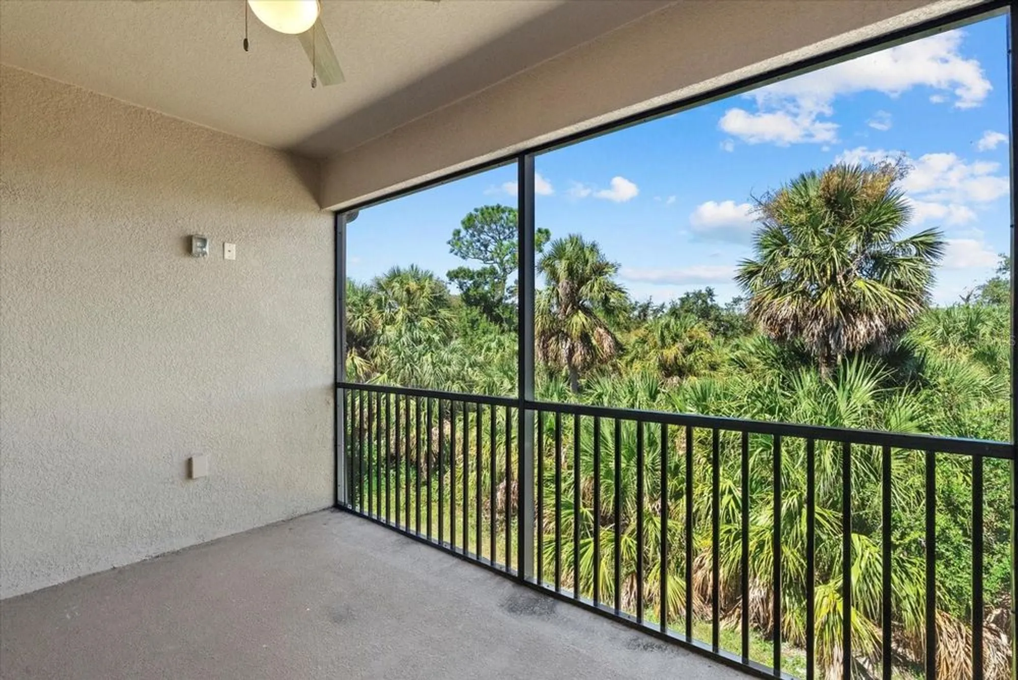 Property Slideshow image 18 of 47 | 12401 osorio ct 203, Sarasota, FL, 34238