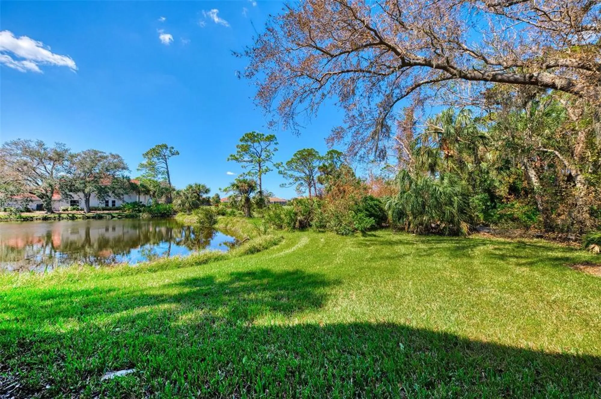 Property Slideshow image 35 of 70 | 3113 club dr apt 118, Port Charlotte, FL, 33953