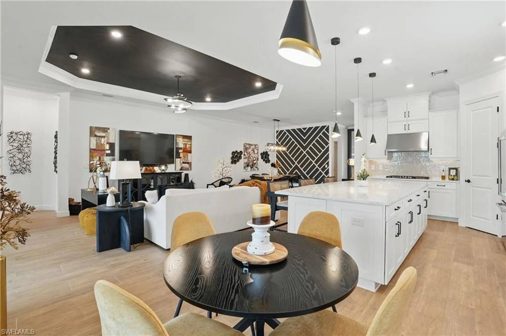 Property Slideshow image 15 of 50 | 17467 caravita ln, Fort Myers, FL, 33913