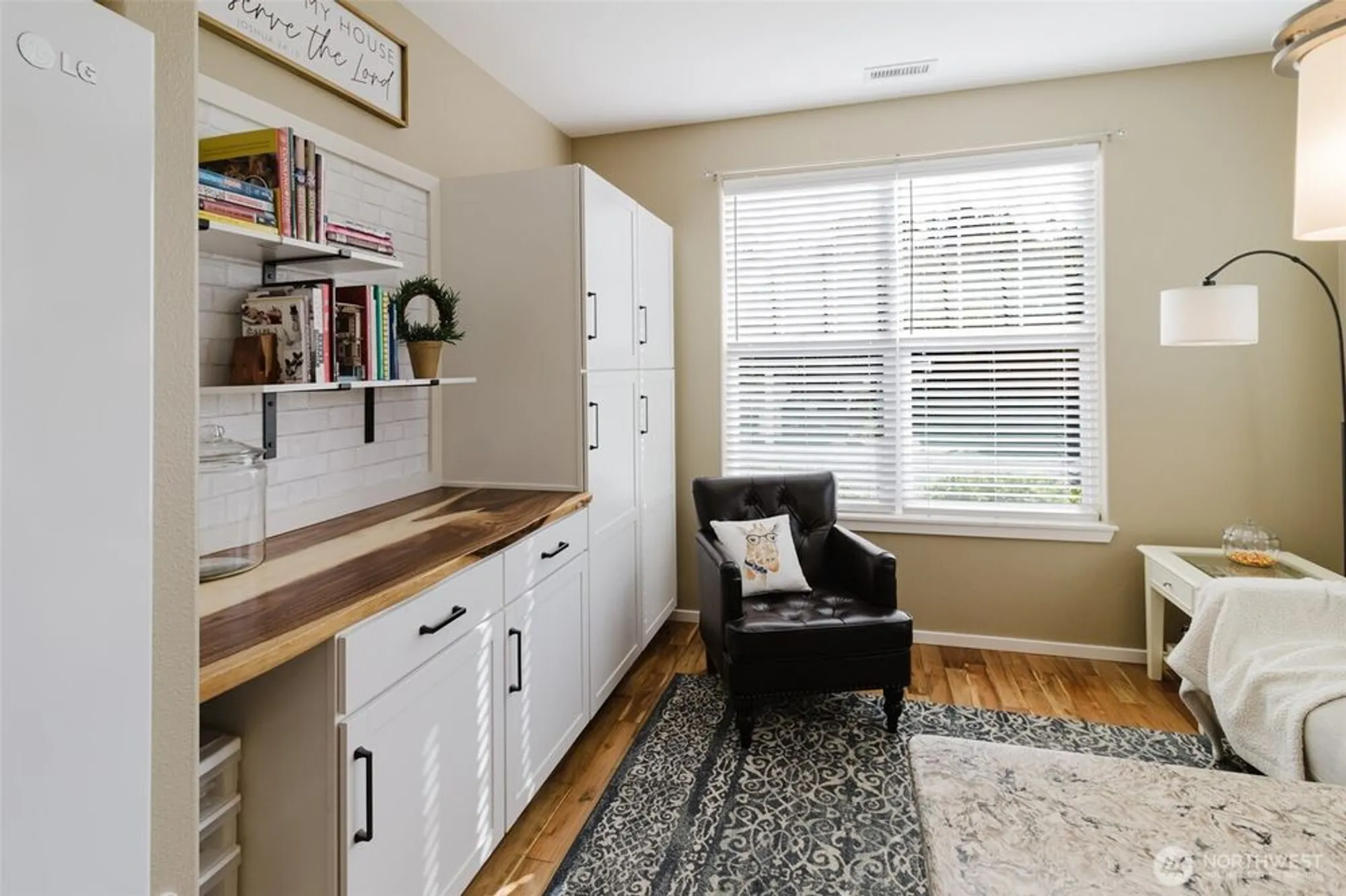 Property Slideshow image 14 of 38 | 4921 spokane ct, Lacey, WA, 98516