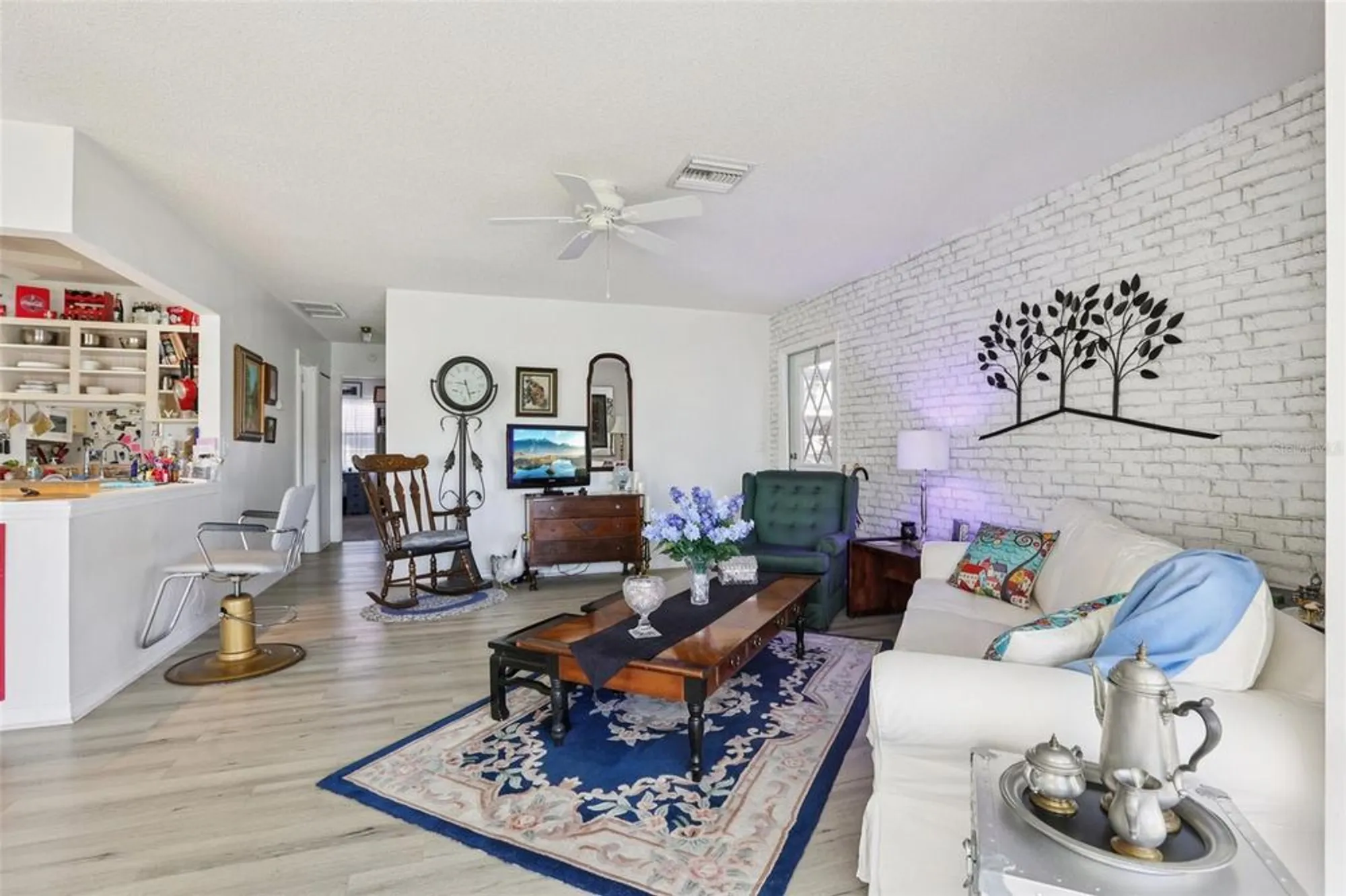 Property Slideshow image 4 of 55 | 2339 glenmore cir, Sun City Center, FL, 33573