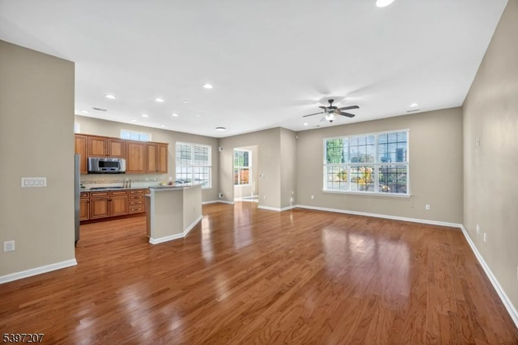 Property Slideshow image 7 of 44 | 24 fisher island ct, Monroe Twp, NJ, 08831