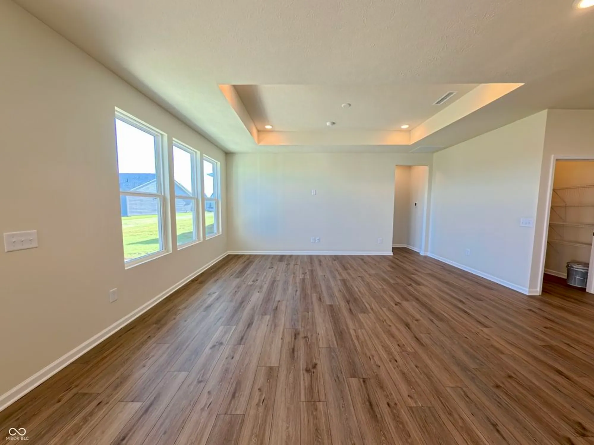 Property Slideshow image 33 of 61 | 811 daisy st, Greenwood, IN, 46143