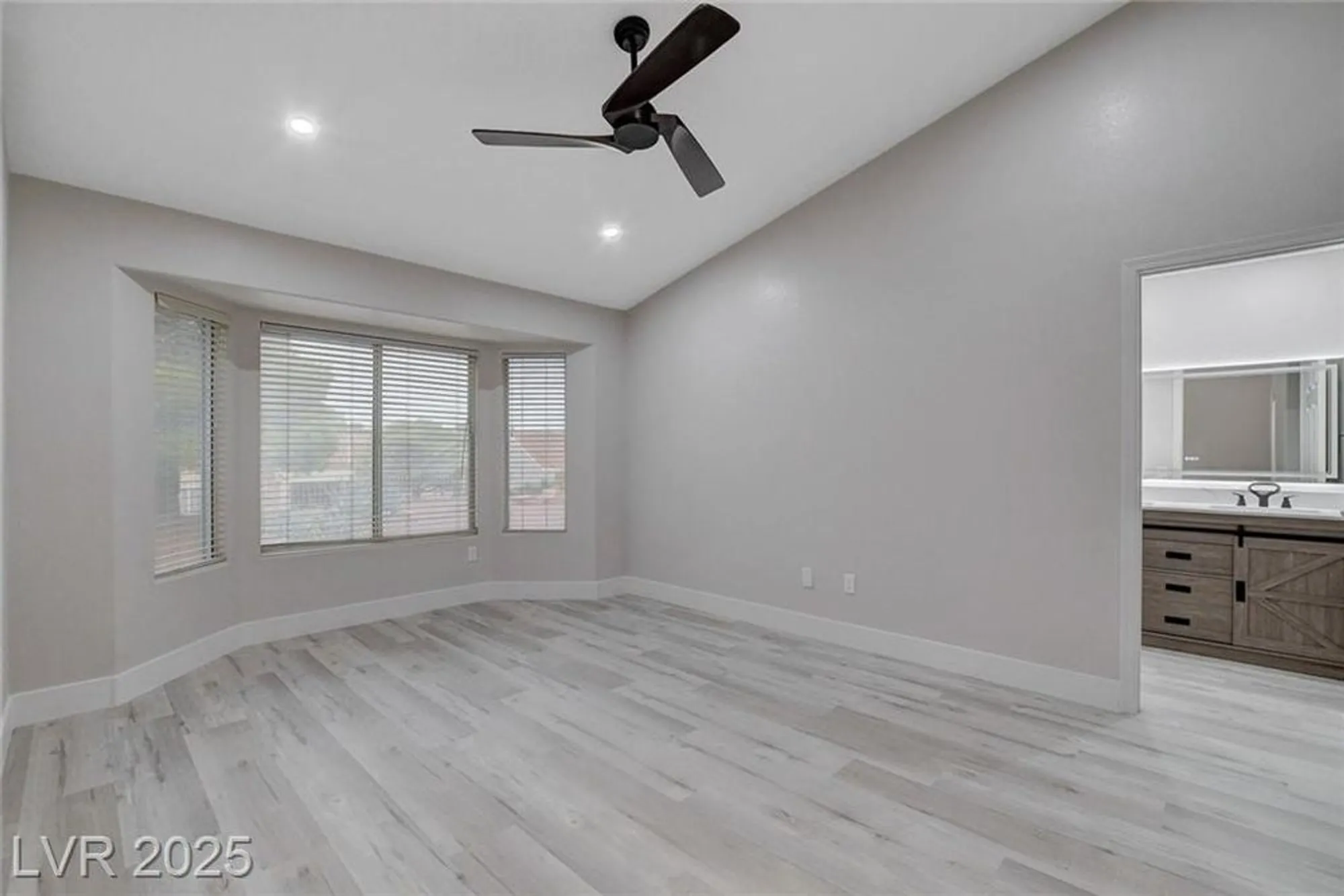 Property Slideshow image 23 of 39 | 3104 hayden ct, Las Vegas, NV, 89134