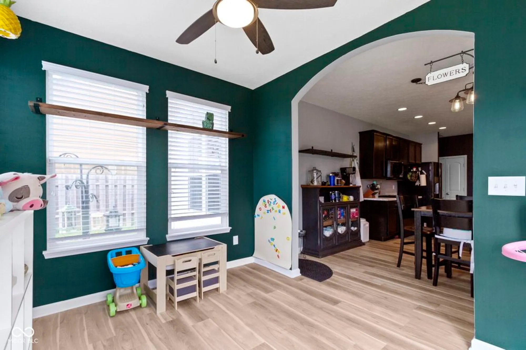 Property Slideshow image 33 of 64 | 9101 gordimer cir, Indianapolis, IN, 46239