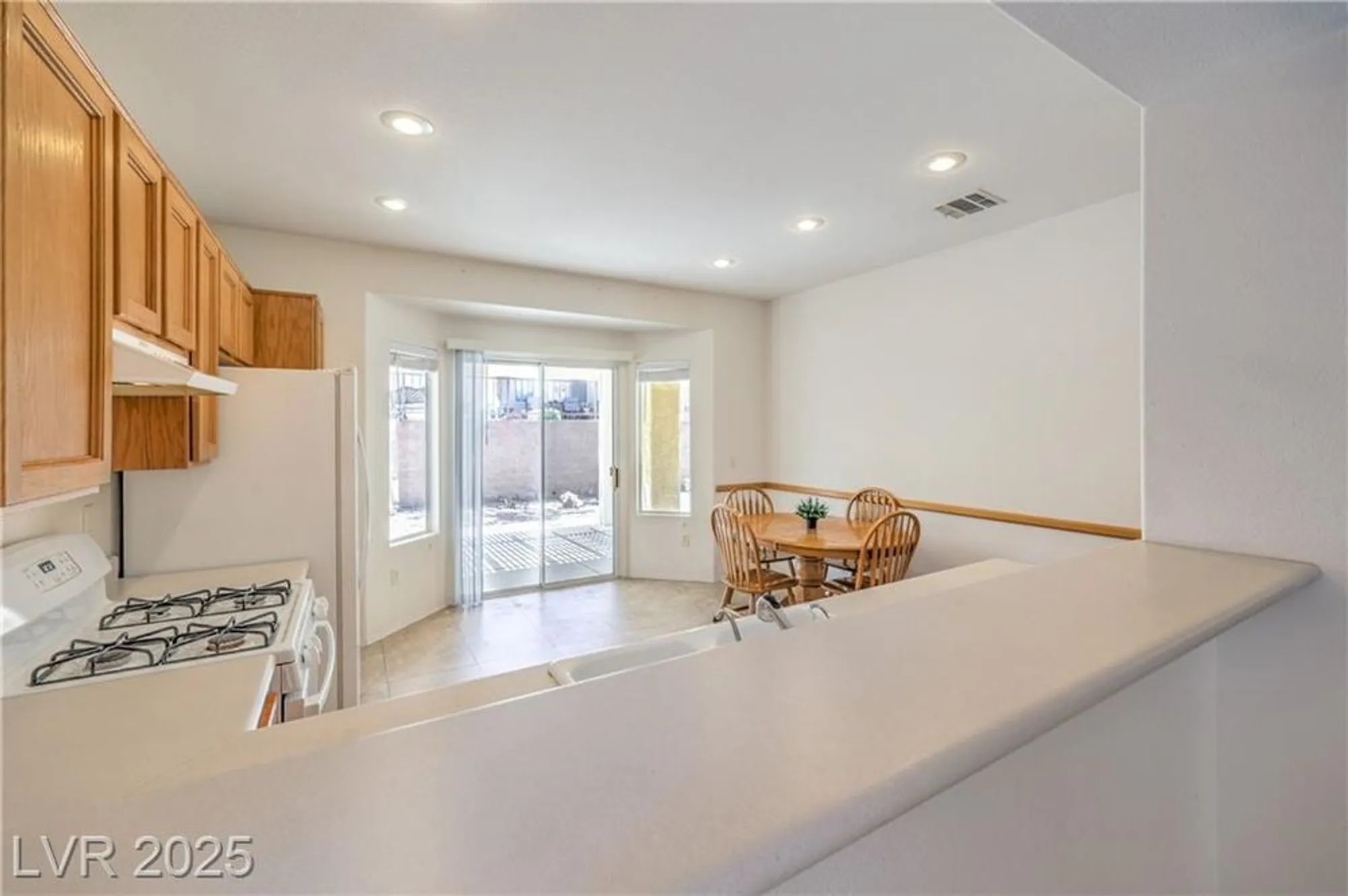 Property Slideshow image 14 of 26 | 2535 leighton ave, Henderson, NV, 89052