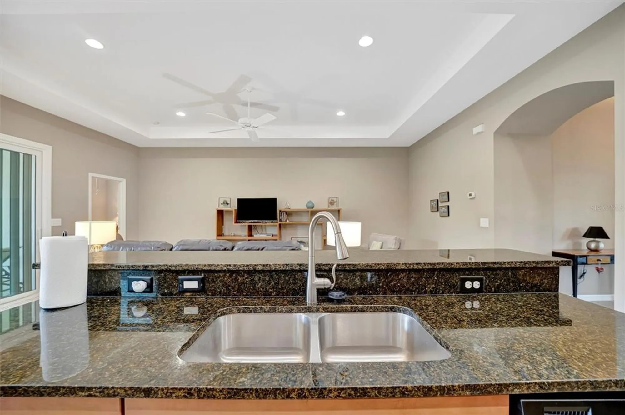 Property Slideshow image 19 of 78 | 5009 lake overlook ave, Bradenton, FL, 34208