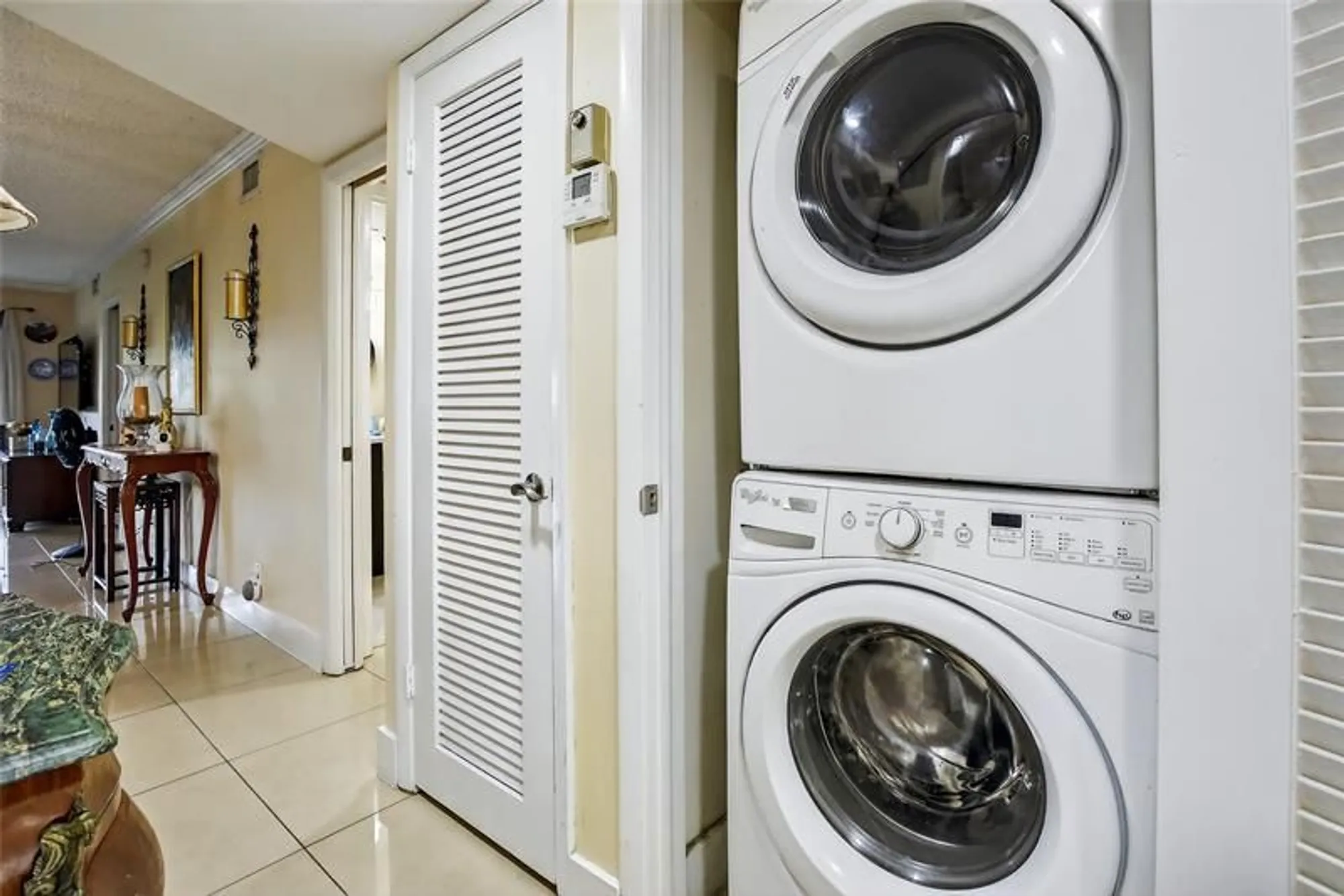 Property Slideshow image 9 of 17 | 211 s hollybrook dr apt 107, Pembroke Pines, FL, 33025