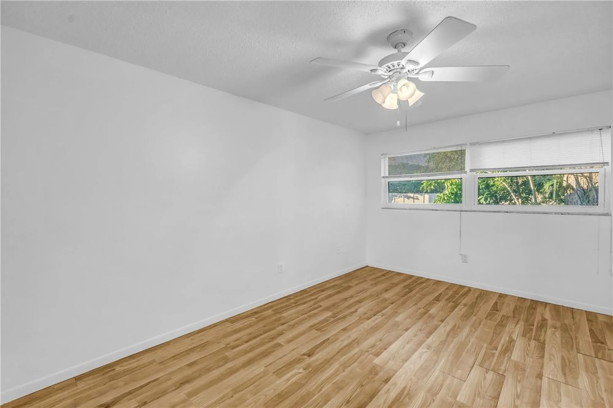 Property Slideshow image 24 of 39 | 7081 lafayette n # 7081, Pinellas Park, FL, 33781