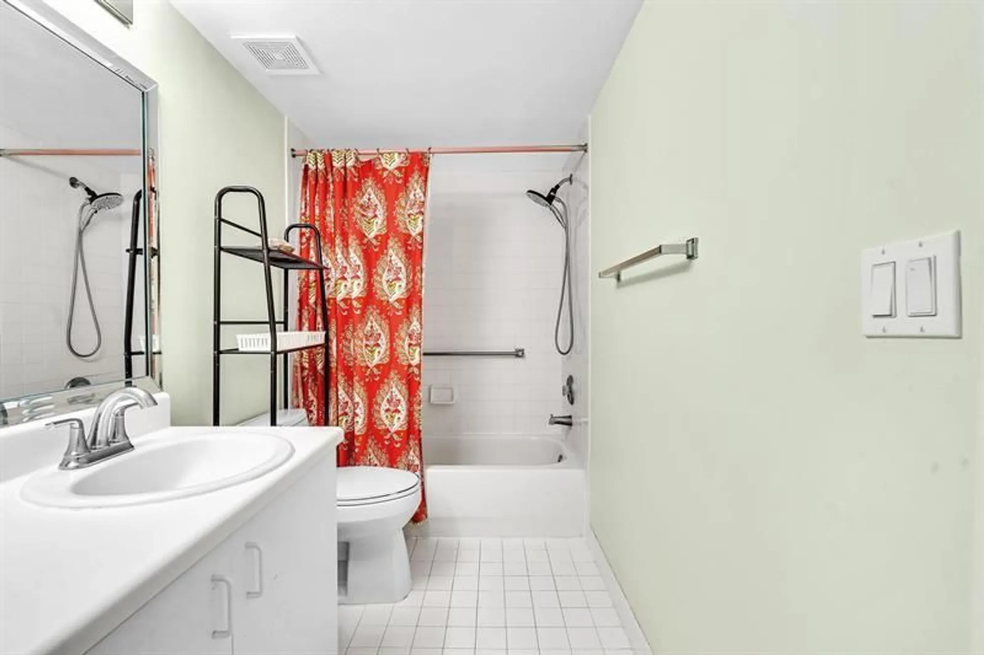 Property Slideshow image 27 of 72 | 9560 weldon cir apt j413, Fort Lauderdale, FL, 33321