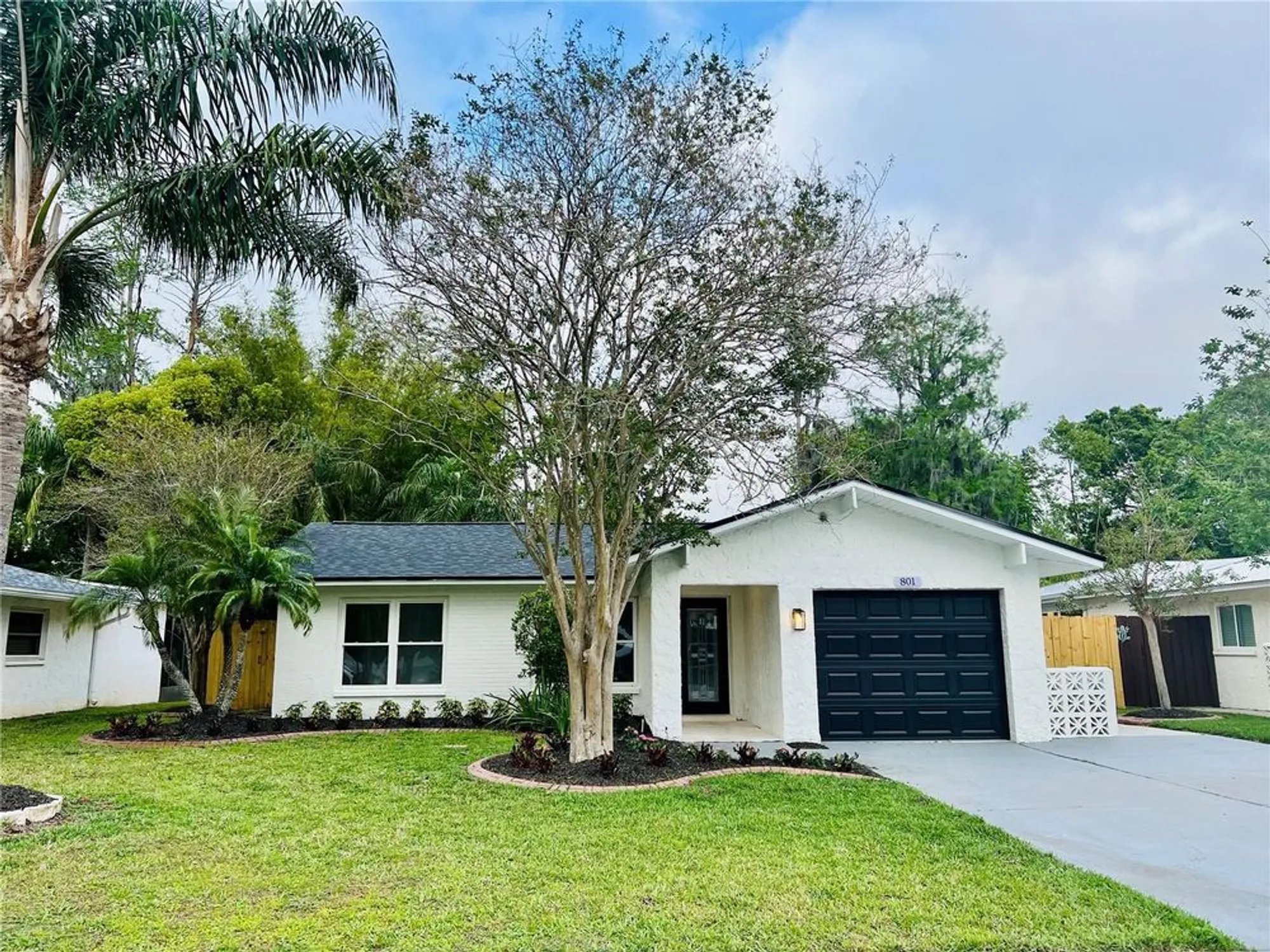 Property Slideshow image 2 of 28 | 801 leeward way, Palm Harbor, FL, 34685