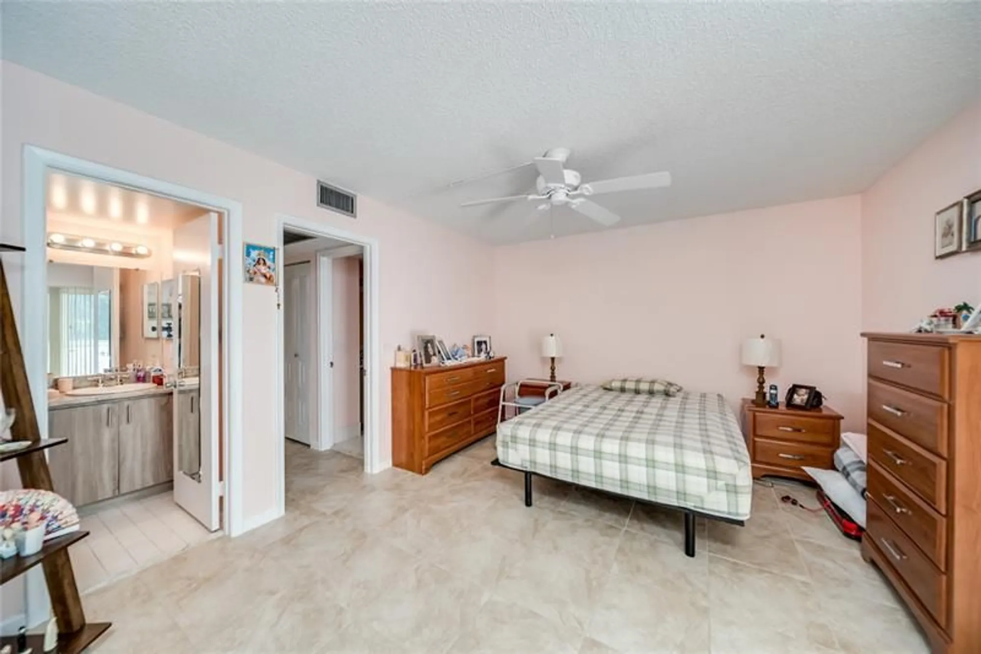 Property Slideshow image 18 of 44 | 13250 sw 7th ct 303l, Pembroke Pines, FL, 33027