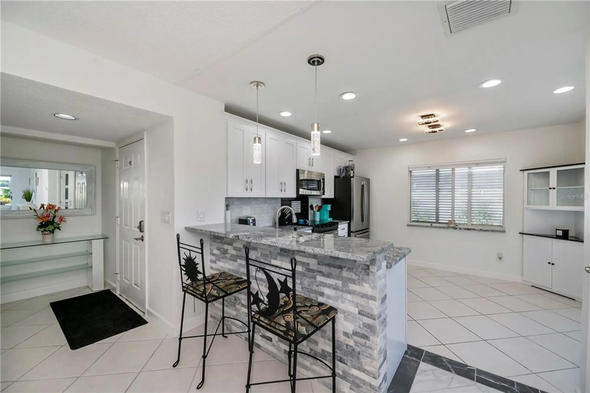 Property Slideshow image 22 of 59 | 262 cerromar way 53, Venice, FL, 34293