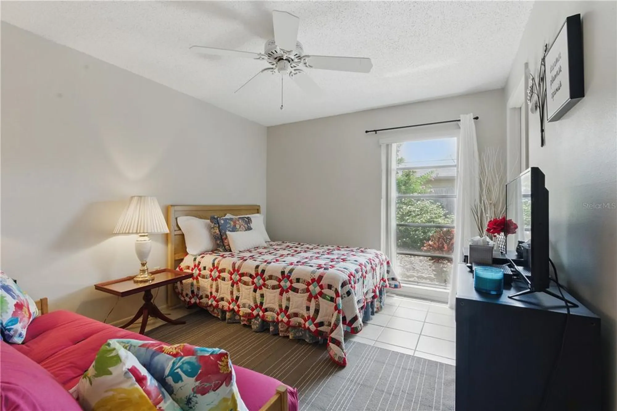 Property Slideshow image 15 of 36 | 858 cambridge ct # 858, Dunedin, FL, 34698