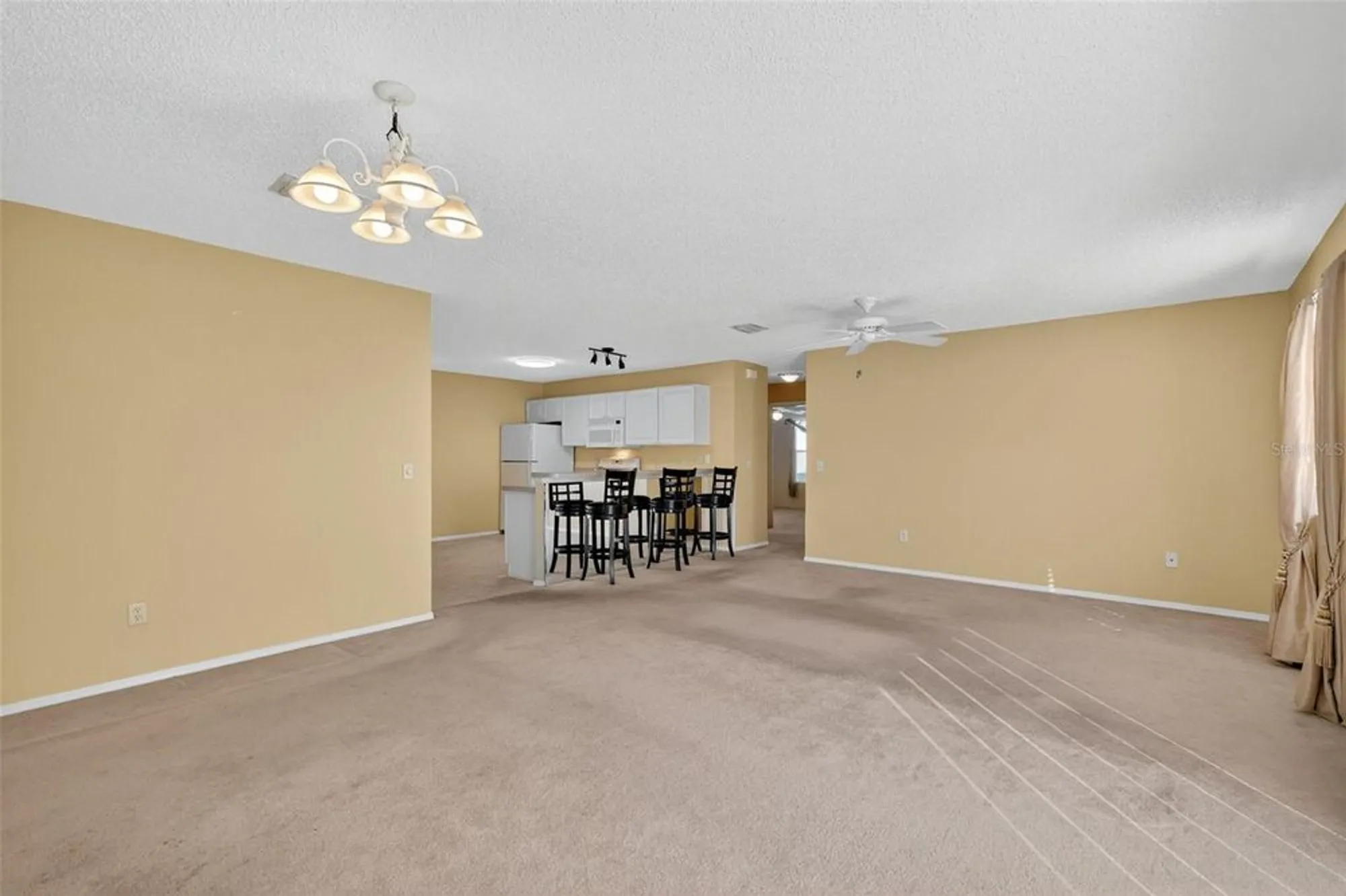 Property Slideshow image 10 of 35 | 2475 laurel bay ln, The Villages, FL, 32162