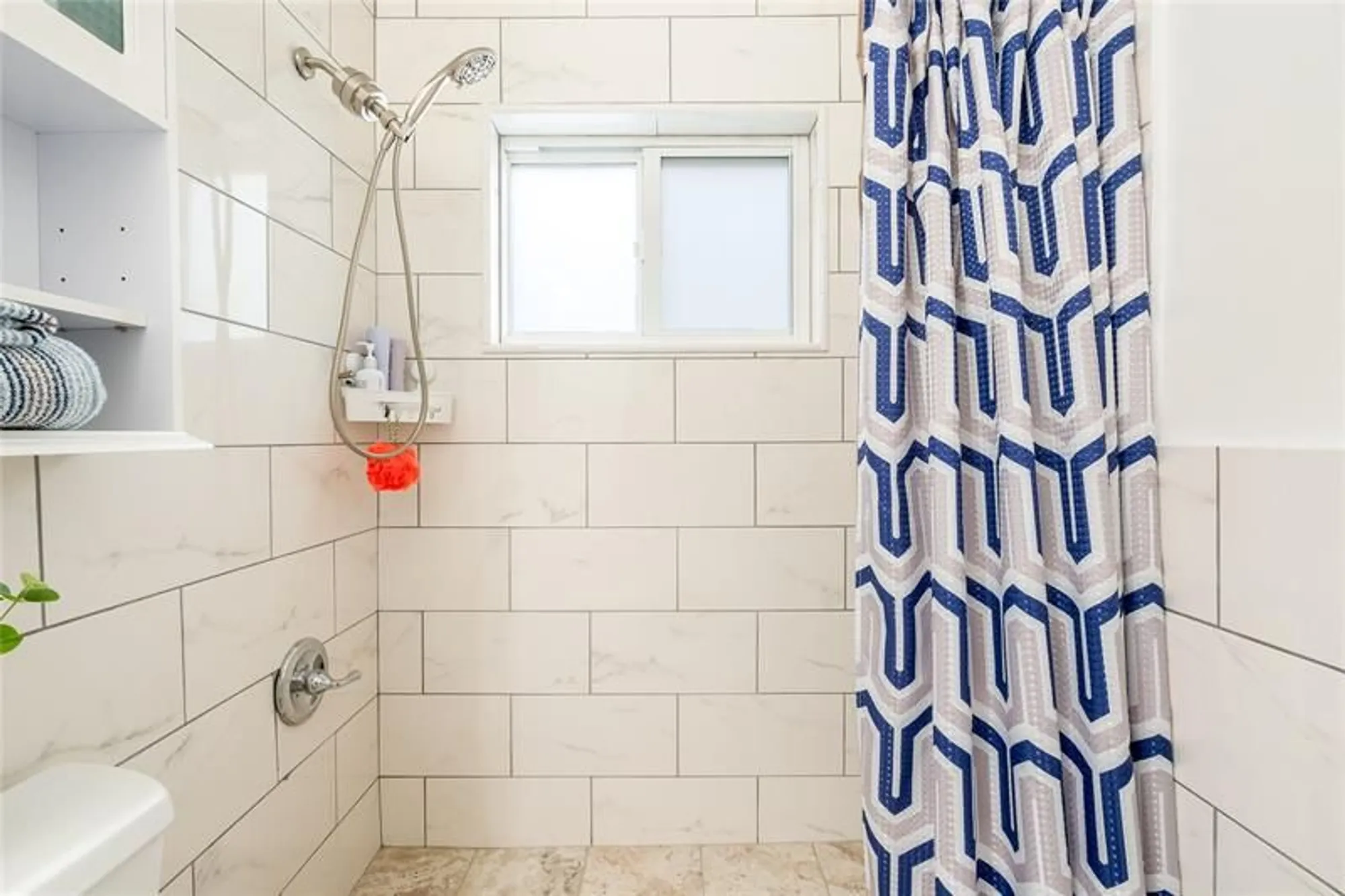 Property Slideshow image 17 of 35 | 985 nw 69th ave, Margate, FL, 33063