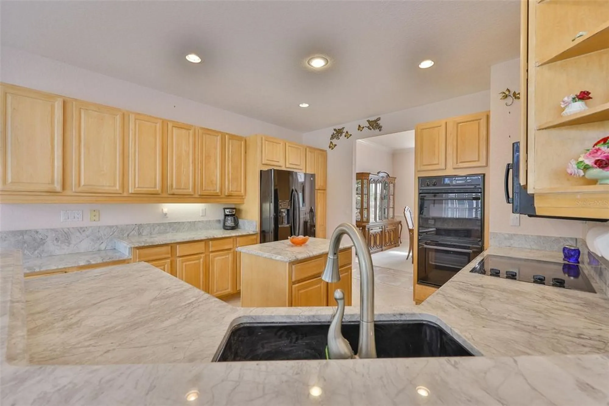 Property Slideshow image 22 of 62 | 2115 platinum dr, Sun City Center, FL, 33573
