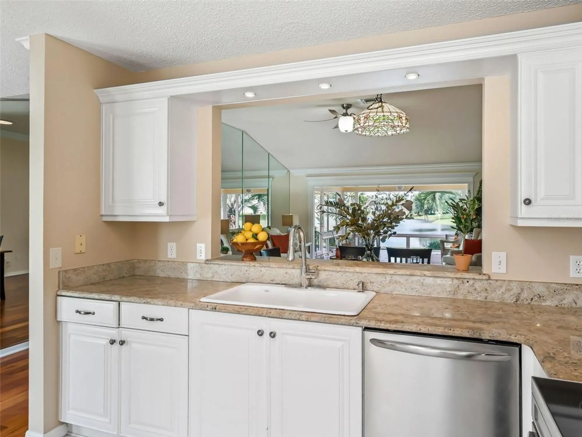 Property Slideshow image 27 of 51 | 1013 del rio dr, Lady Lake, FL, 32159