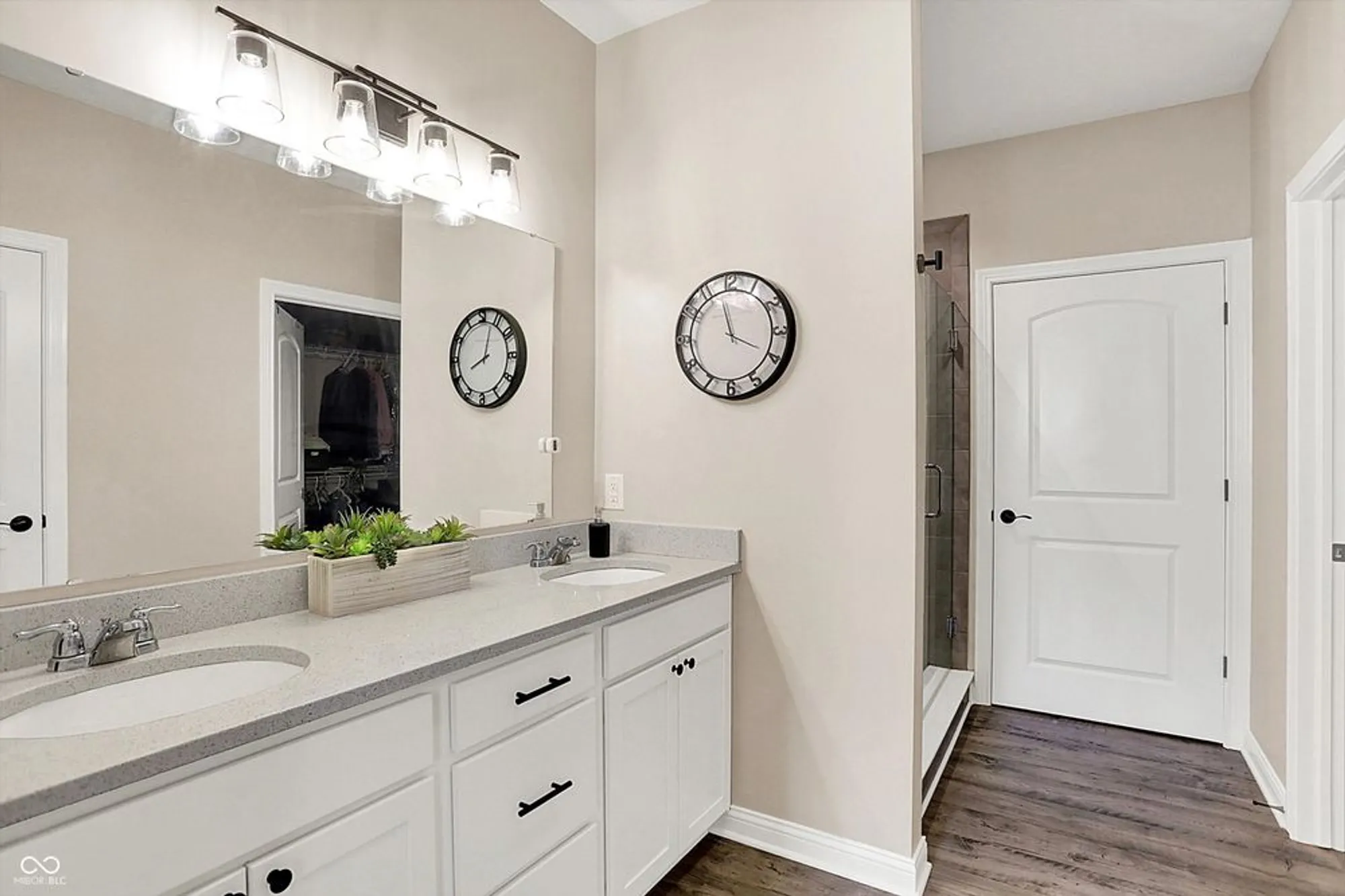 Property Slideshow image 22 of 29 | 1684 hedley way w, Avon, IN, 46123