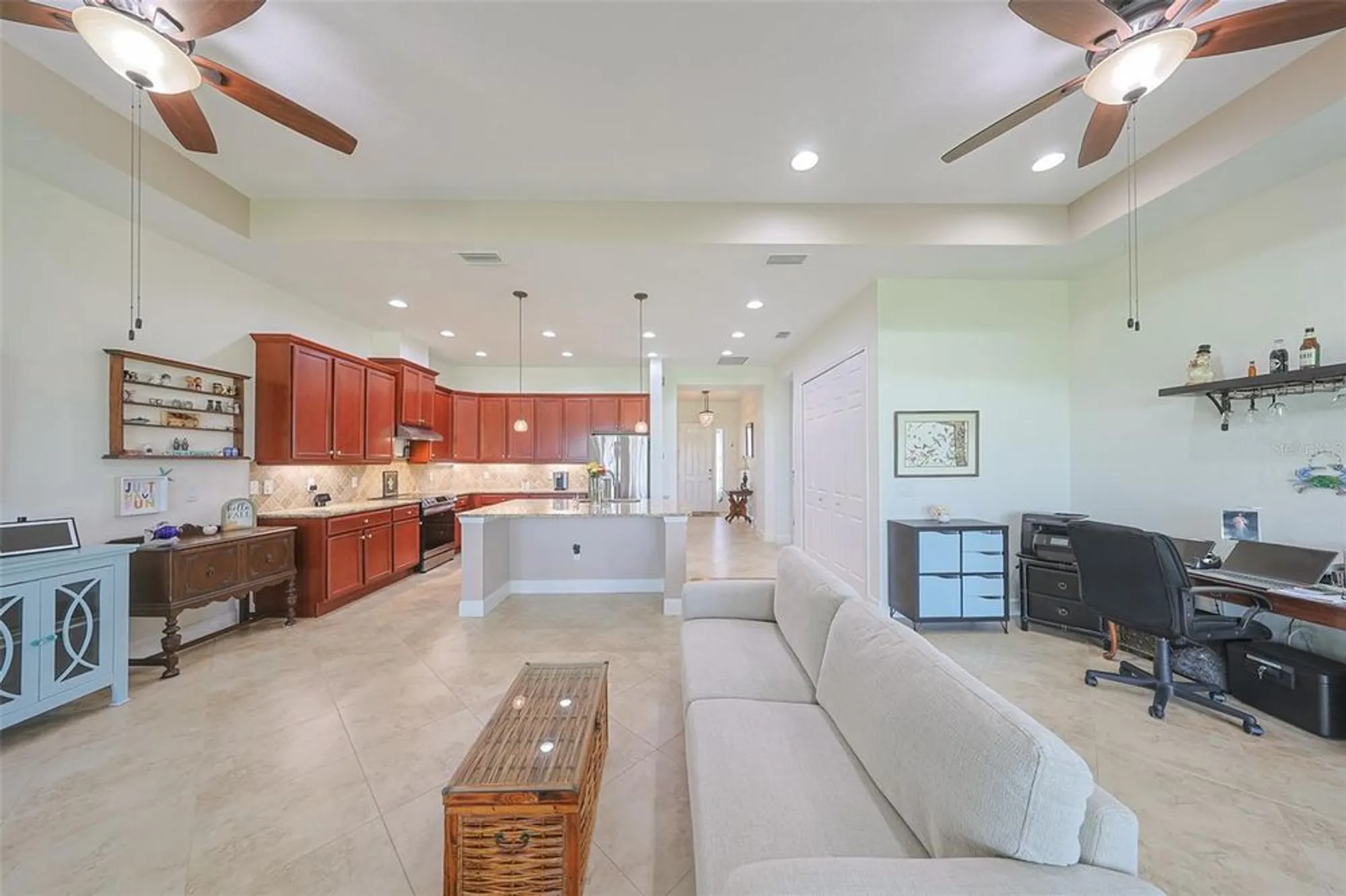 Property Slideshow image 21 of 75 | 2264 sifield greens way, Sun City Center, FL, 33573