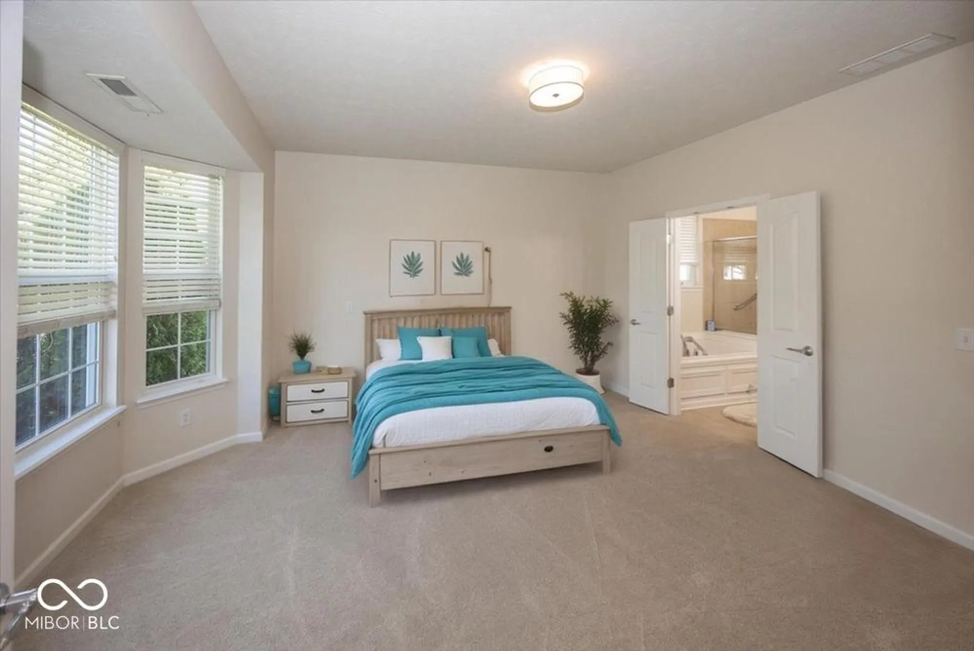 Property Slideshow image 23 of 54 | 12926 venito trl, Fishers, IN, 46037