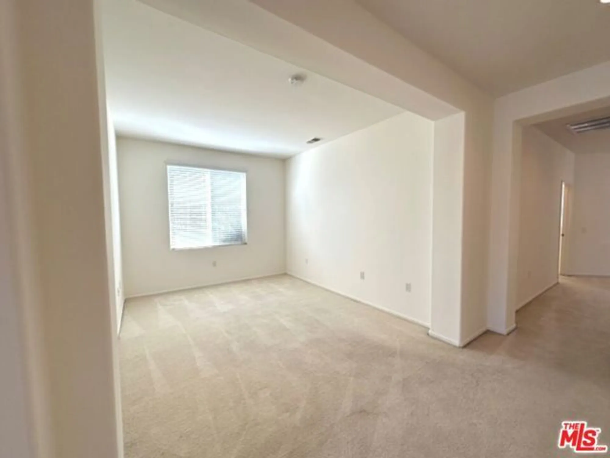 Property Slideshow image 24 of 34 | 193 kettle crk, Beaumont, CA, 92223