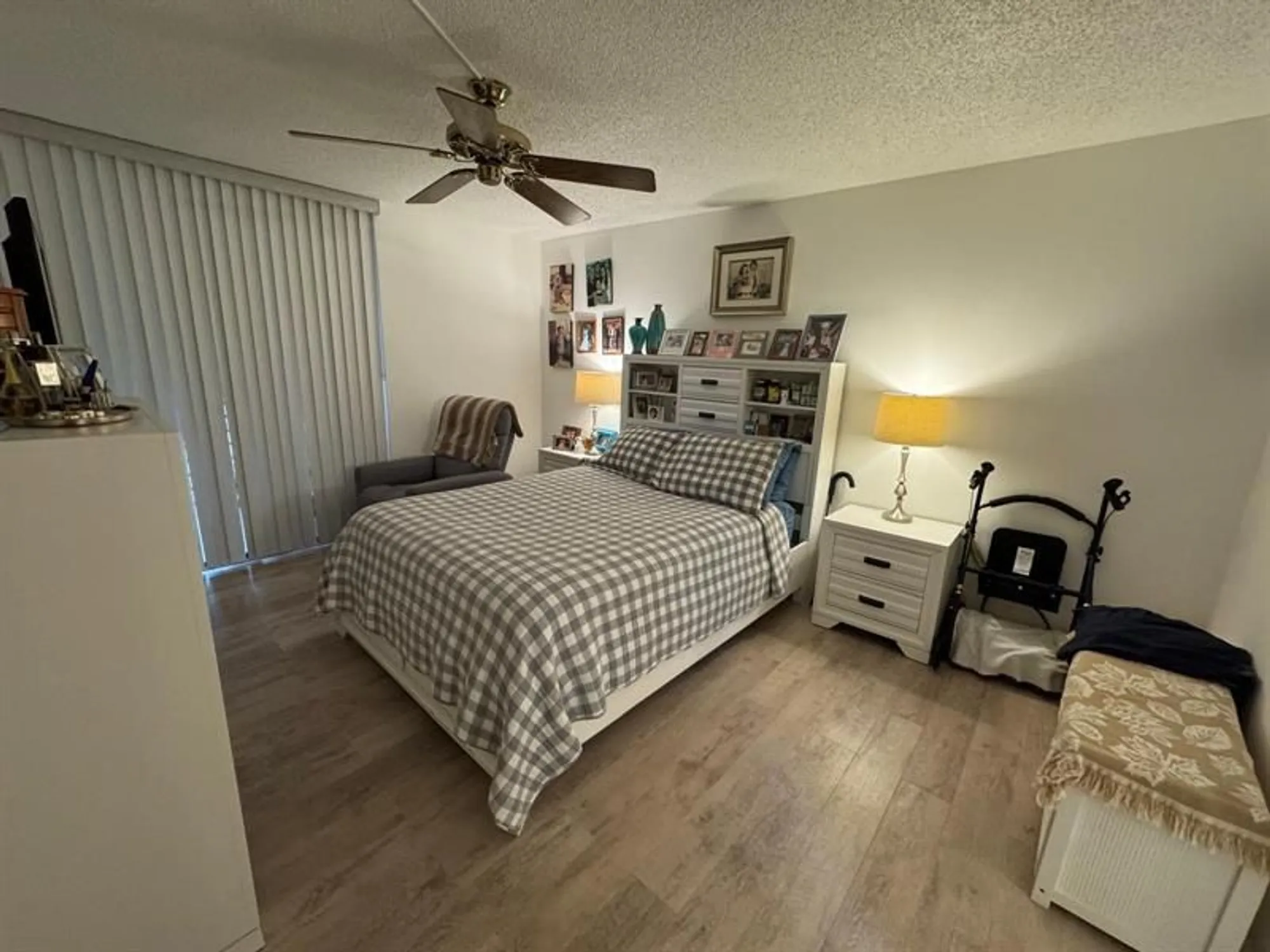 Property Slideshow image 25 of 40 | 6701 n university dr apt 216, Tamarac, FL, 33321