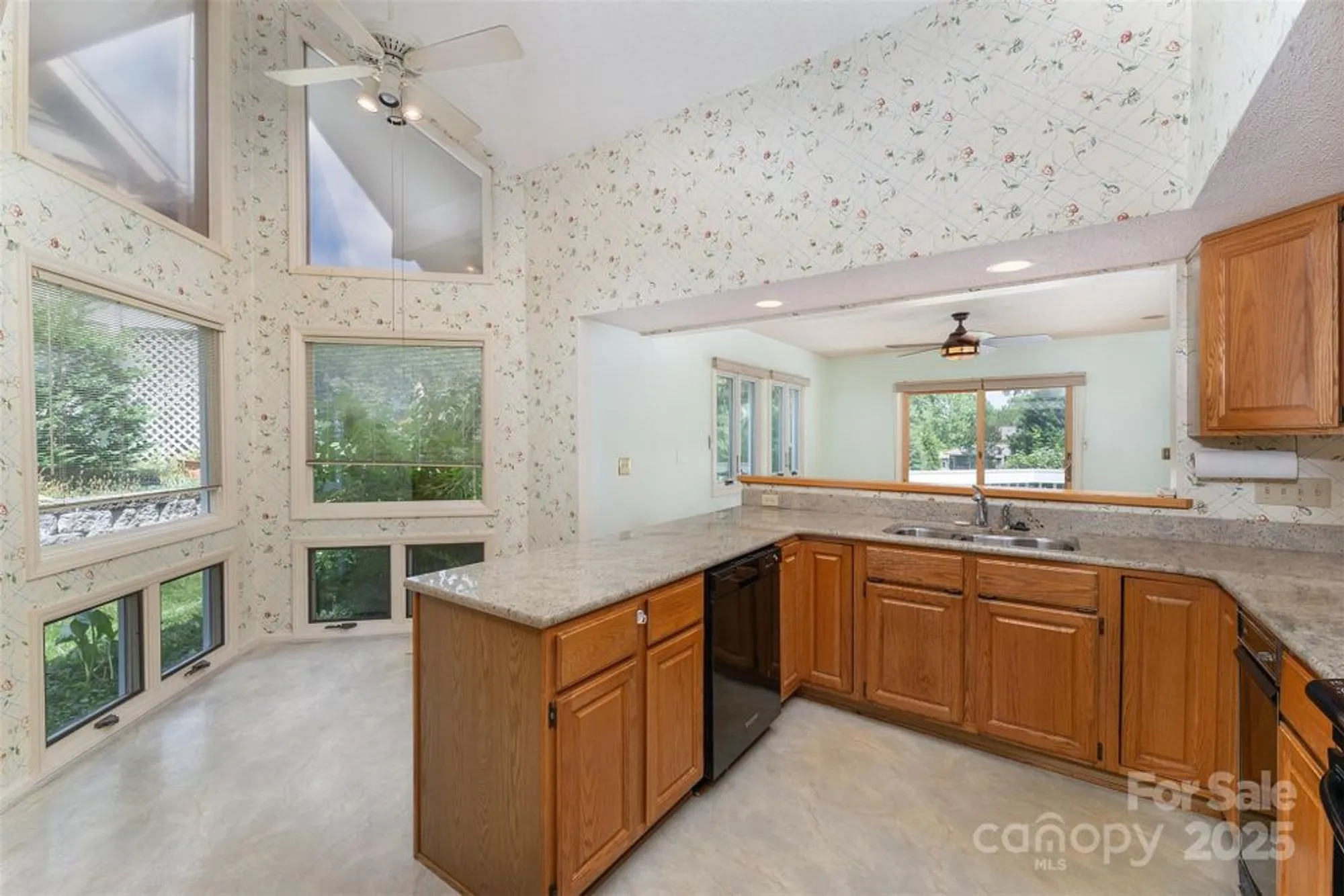 Property Slideshow image 19 of 41 | 144 overlook dr, Flat Rock, NC, 28731