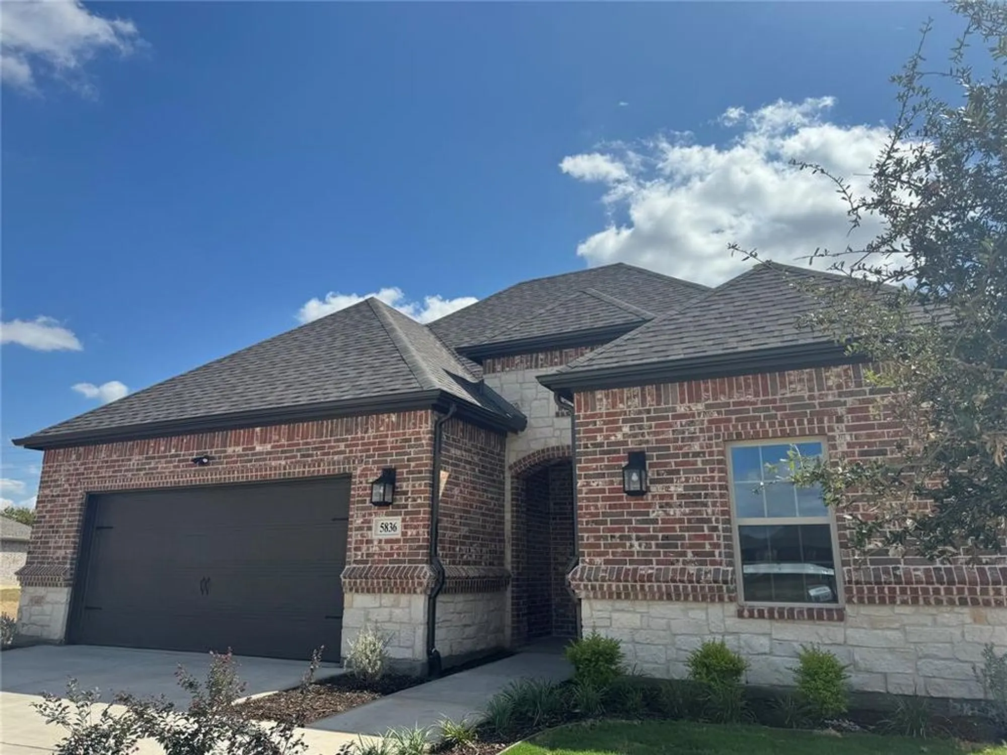 Property Slideshow image 2 of 17 | 5836 fresco dr, Fort Worth, TX, 76123