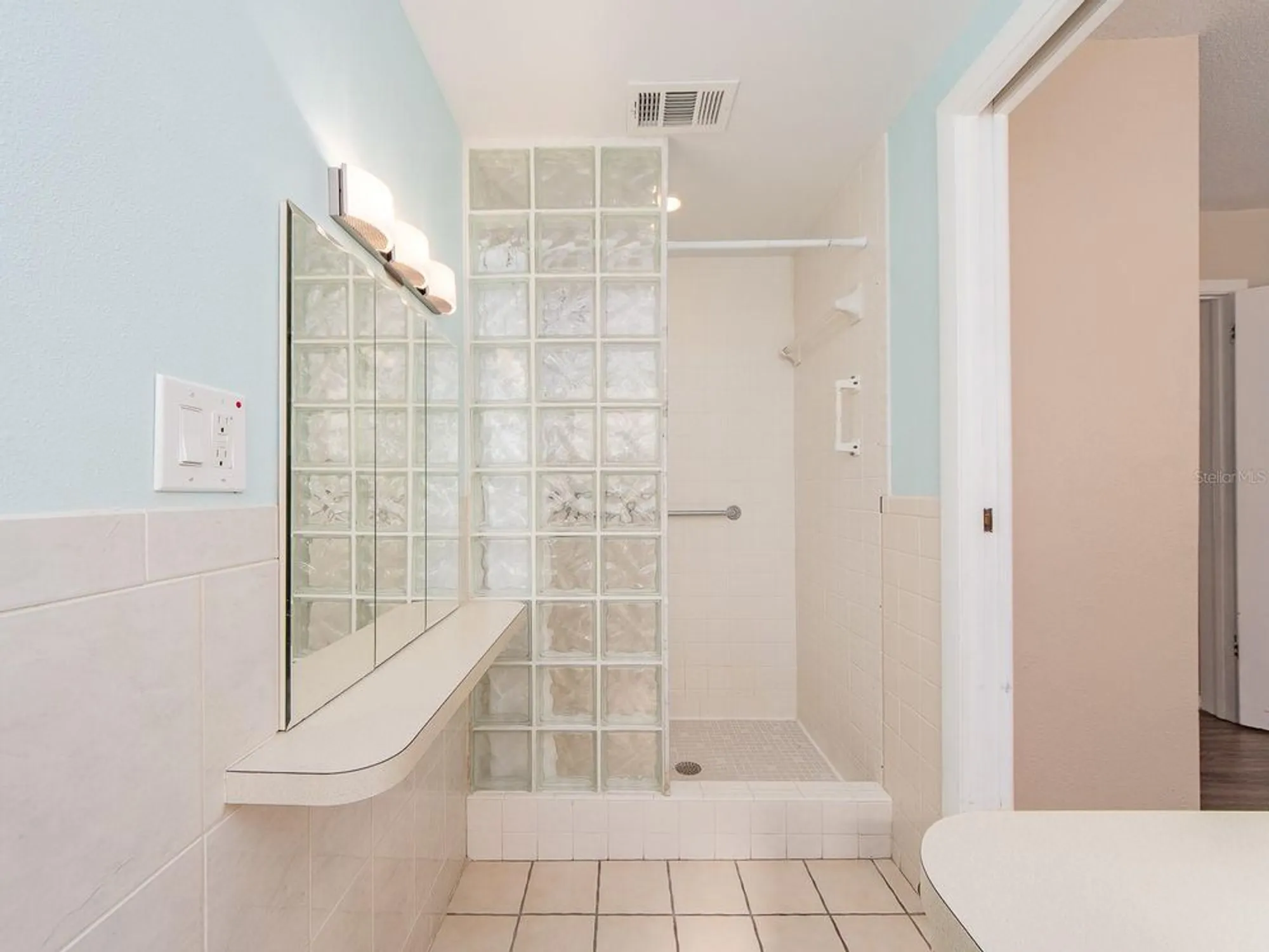 Property Slideshow image 18 of 30 | 9157 140th way, Seminole, FL, 33776