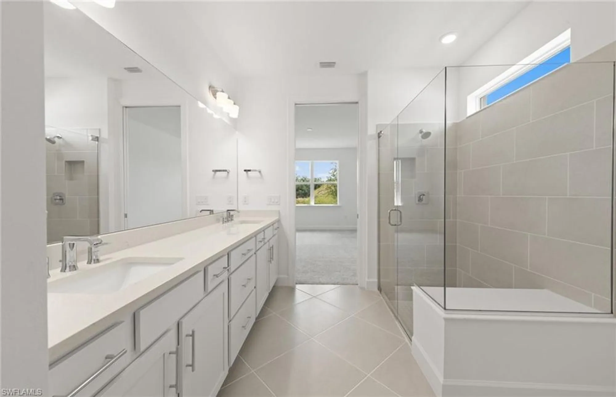 Property Slideshow image 21 of 46 | 17290 willow tree ln, North Fort Myers, FL, 33917