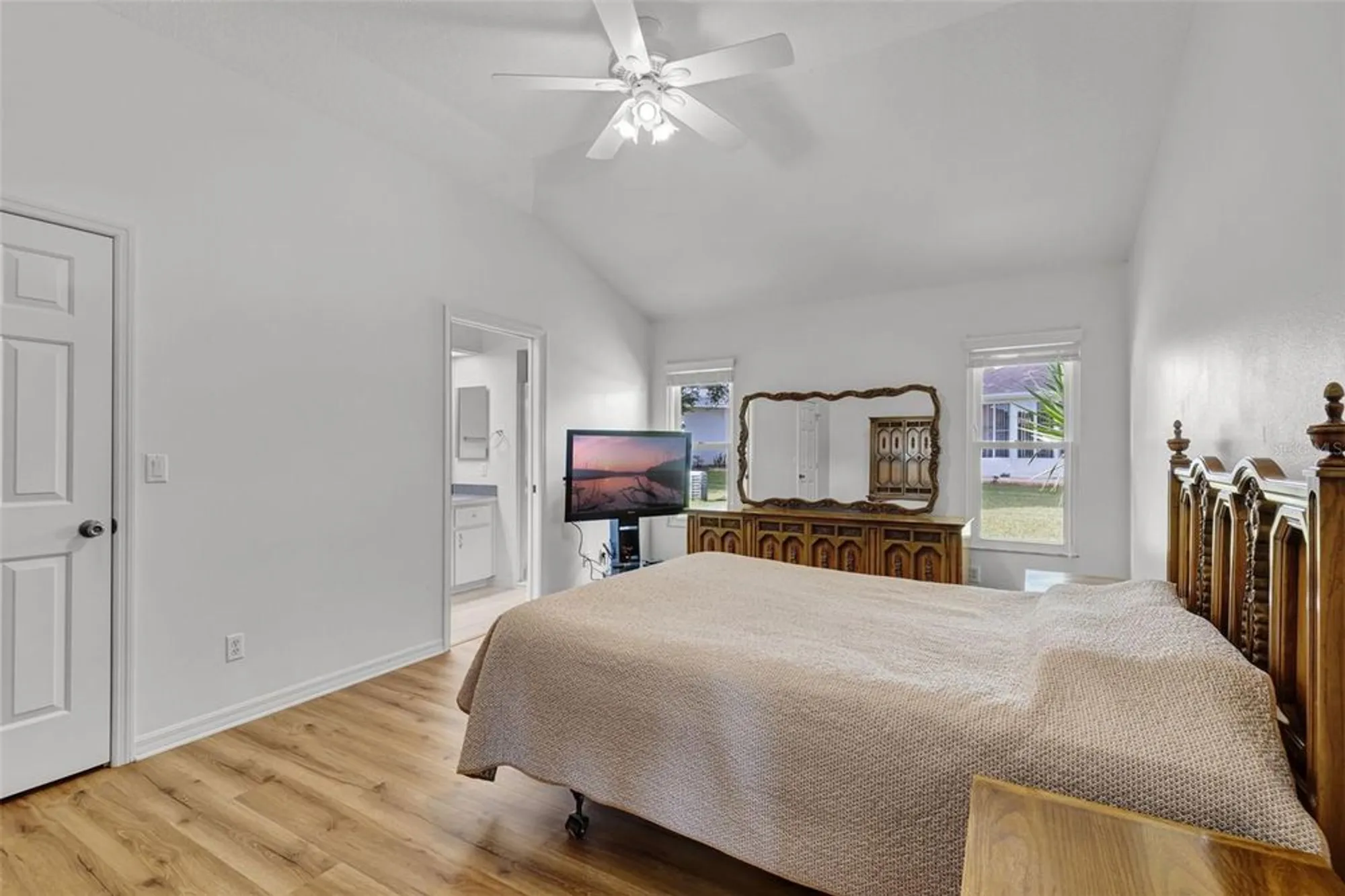 Property Slideshow image 16 of 48 | 21737 king john st, Leesburg, FL, 34748