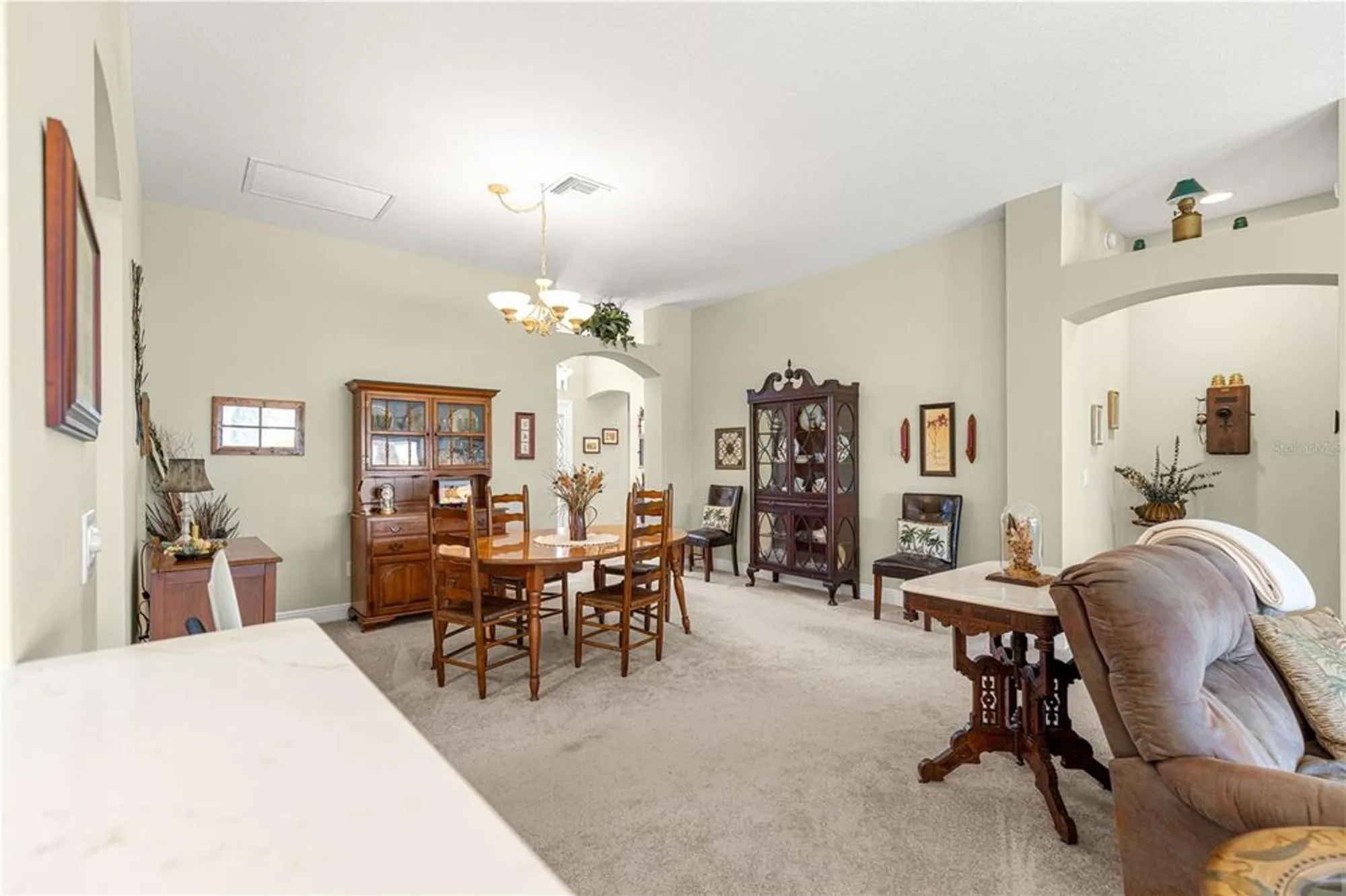 Property Slideshow image 14 of 51 | 949 isle of palms path, The Villages, FL, 32162