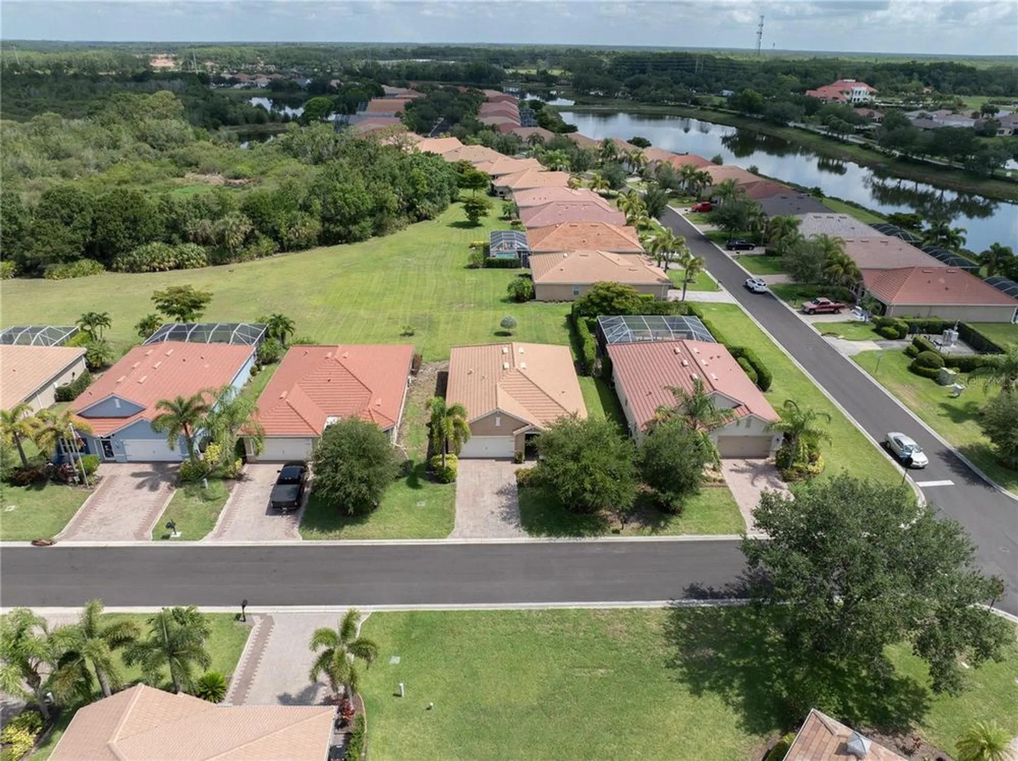 Property Slideshow image 4 of 48 | 15268 yellow wood dr, Alva, FL, 33920