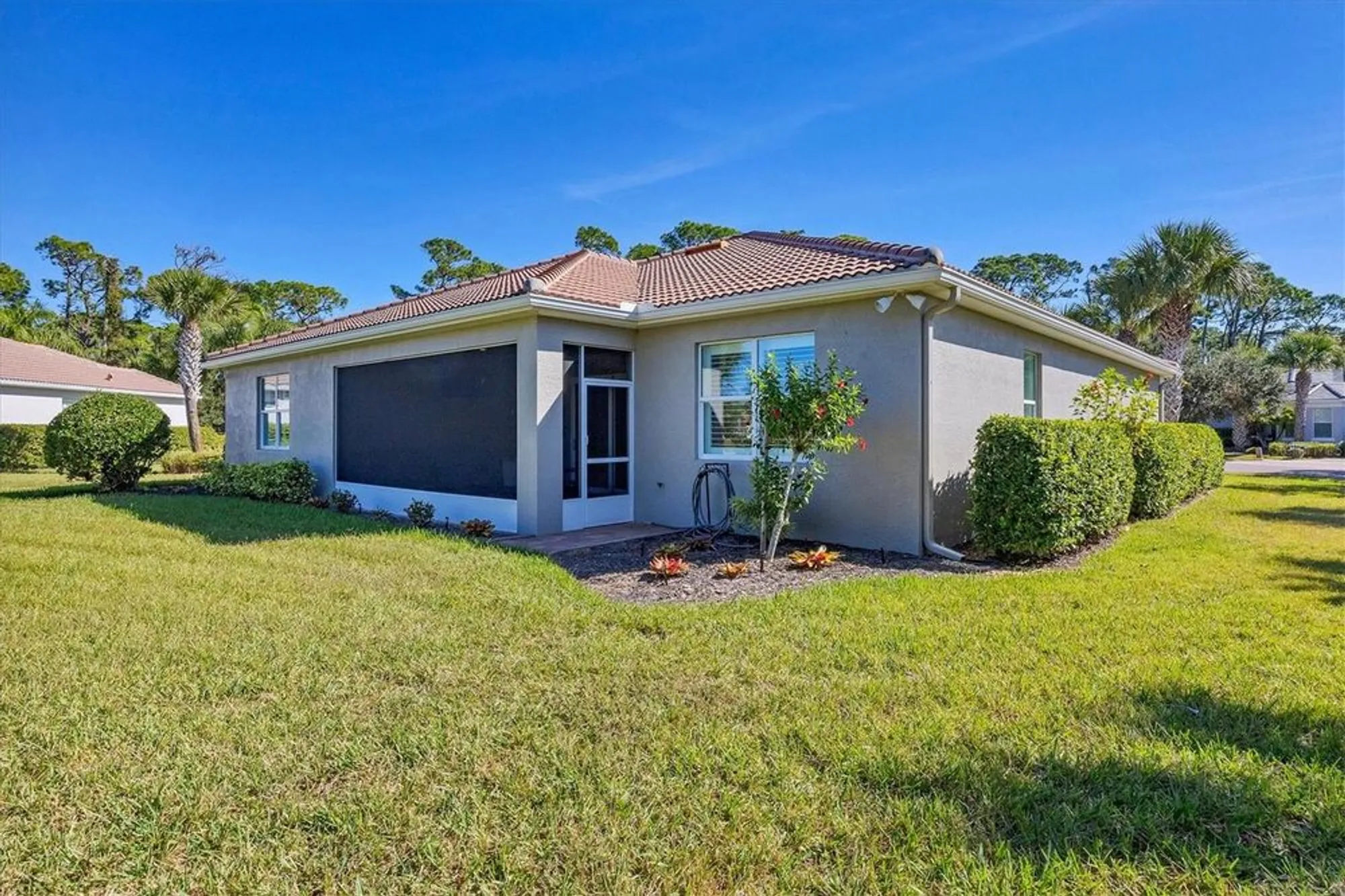 Property Slideshow image 40 of 66 | 6144 abaco dr, Sarasota, FL, 34238