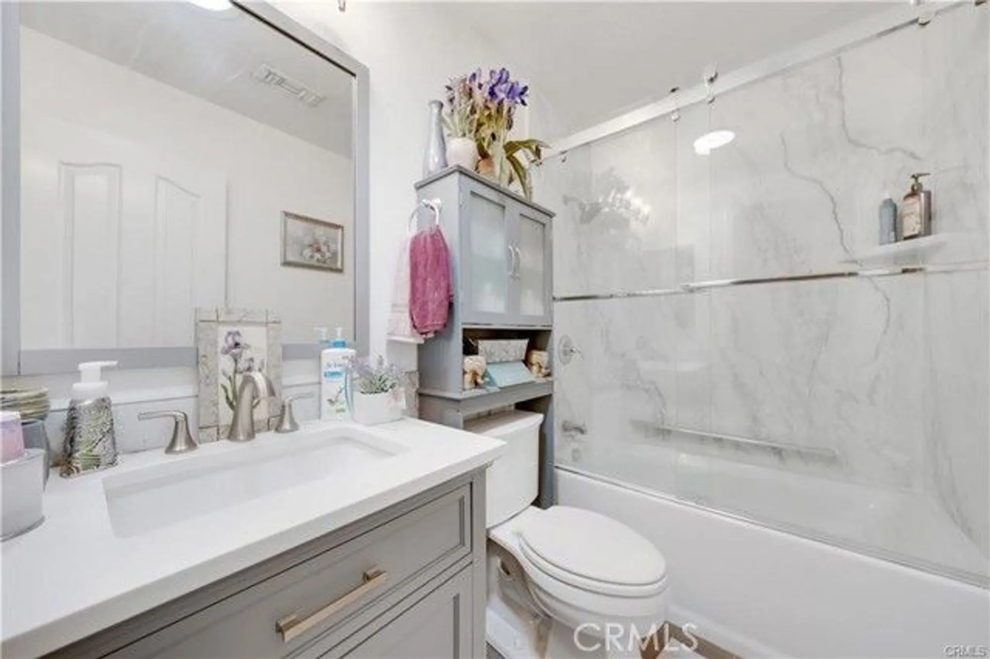 Property Slideshow image 26 of 44 | 40370 via francisco, Murrieta, CA, 92562