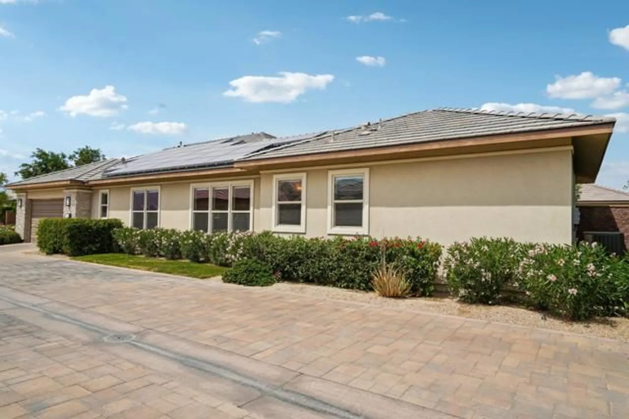 Property Slideshow image 33 of 58 | 82712 woodcreek ct, Indio, CA, 92201