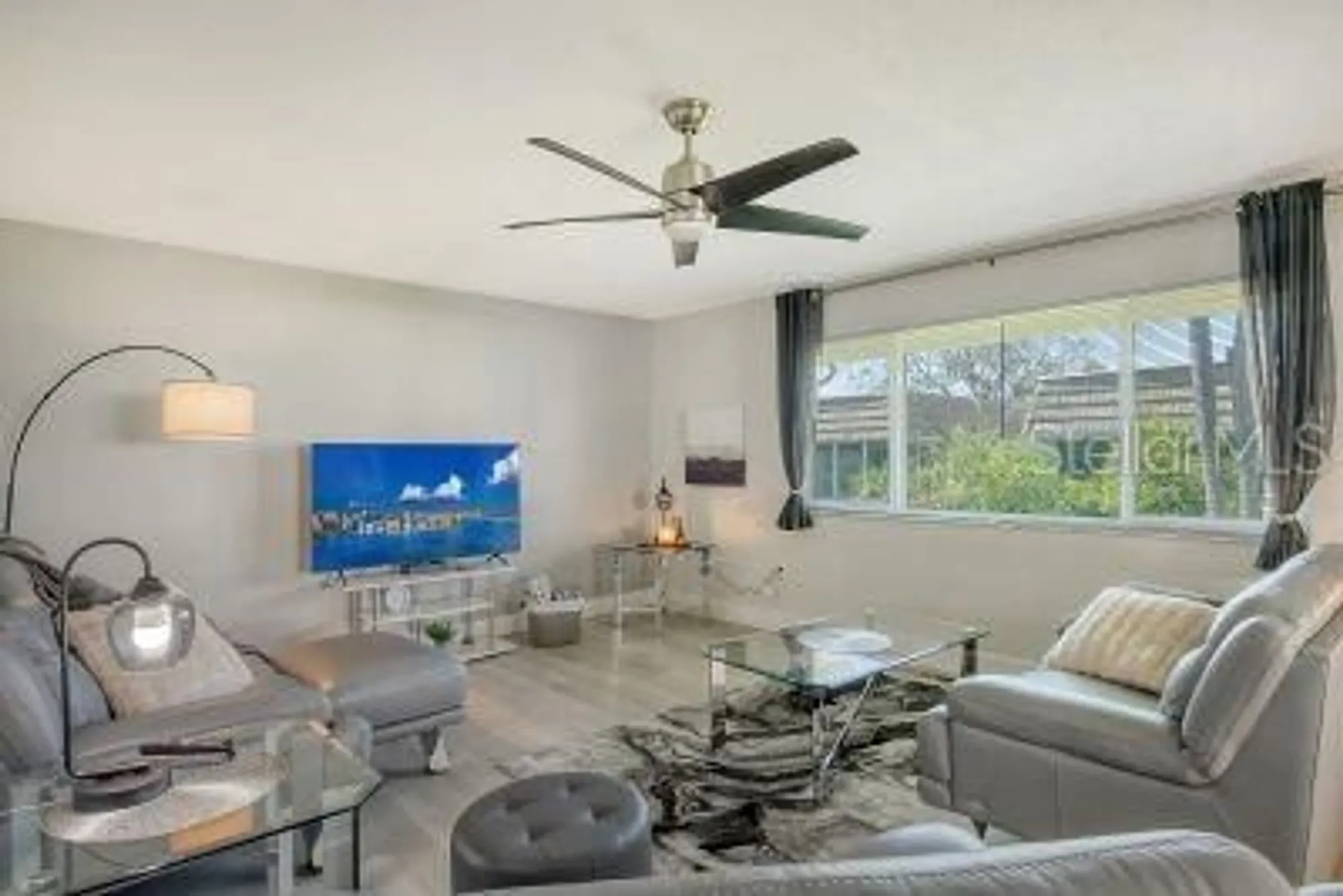 Property Slideshow image 10 of 37 | 2607 riverbluff pkwy # v145, Sarasota, FL, 34231