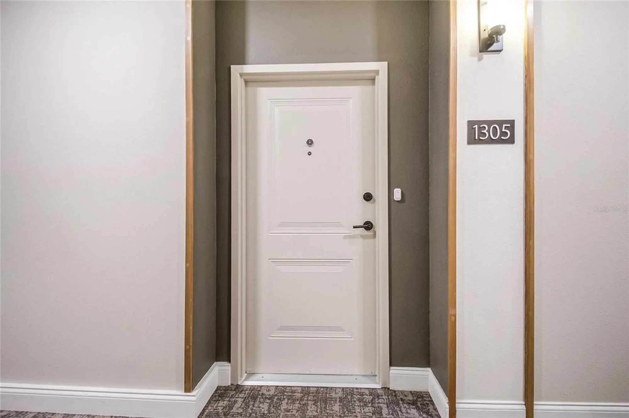 Property Slideshow image 8 of 55 | 7573 laureate blvd unit 1305, Orlando, FL, 32827