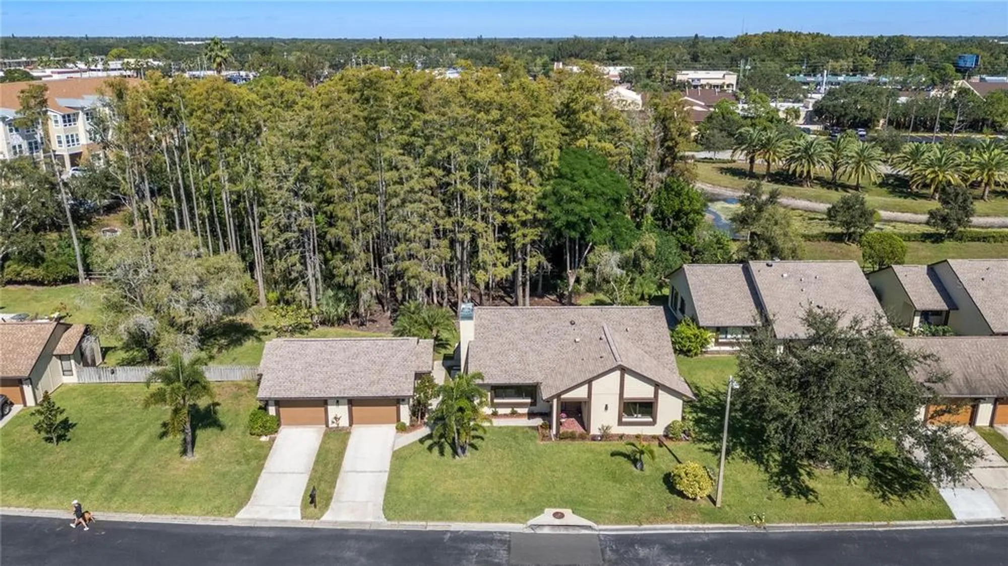 Property Slideshow image 5 of 54 | 2216 sequoia dr, Clearwater, FL, 33763