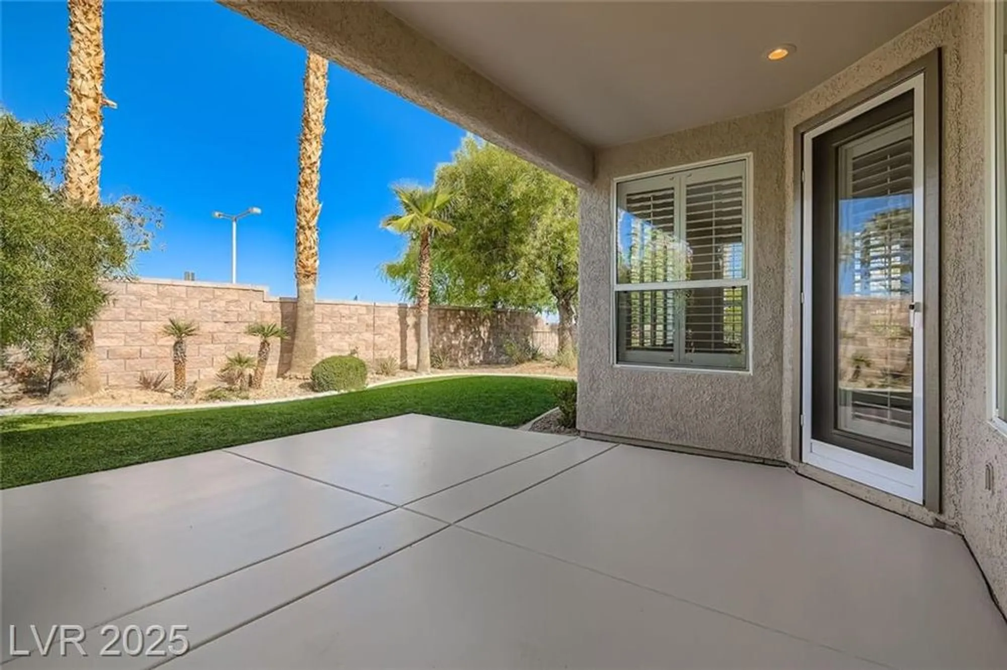 Property Slideshow image 25 of 37 | 10554 sopra ct, Las Vegas, NV, 89135