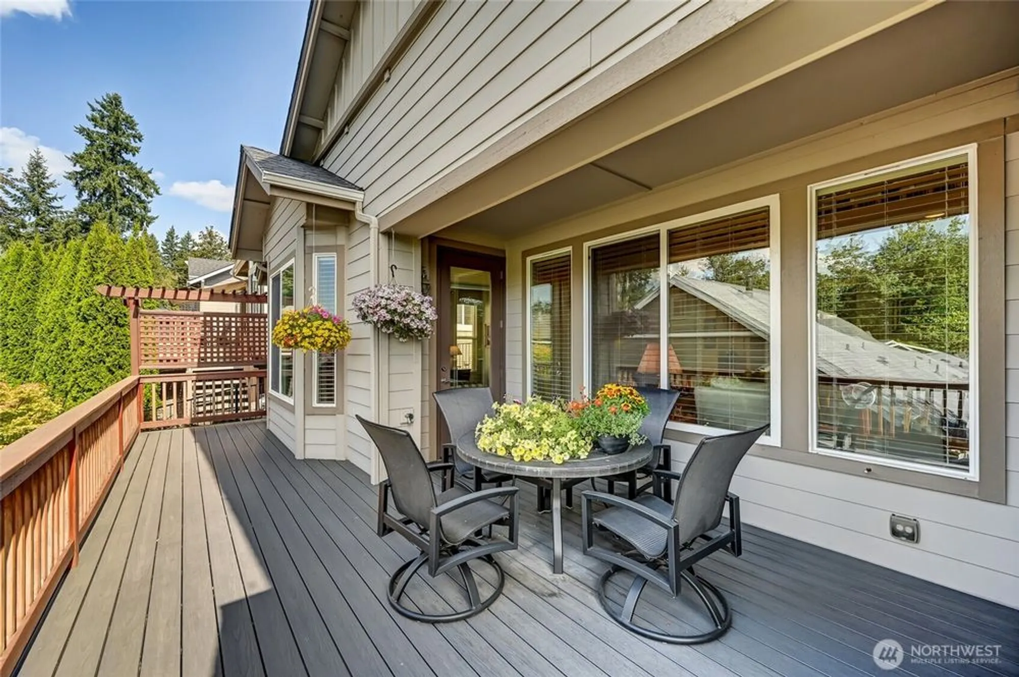 Property Slideshow image 28 of 32 | 13841 231st ln, Redmond, WA, 98053