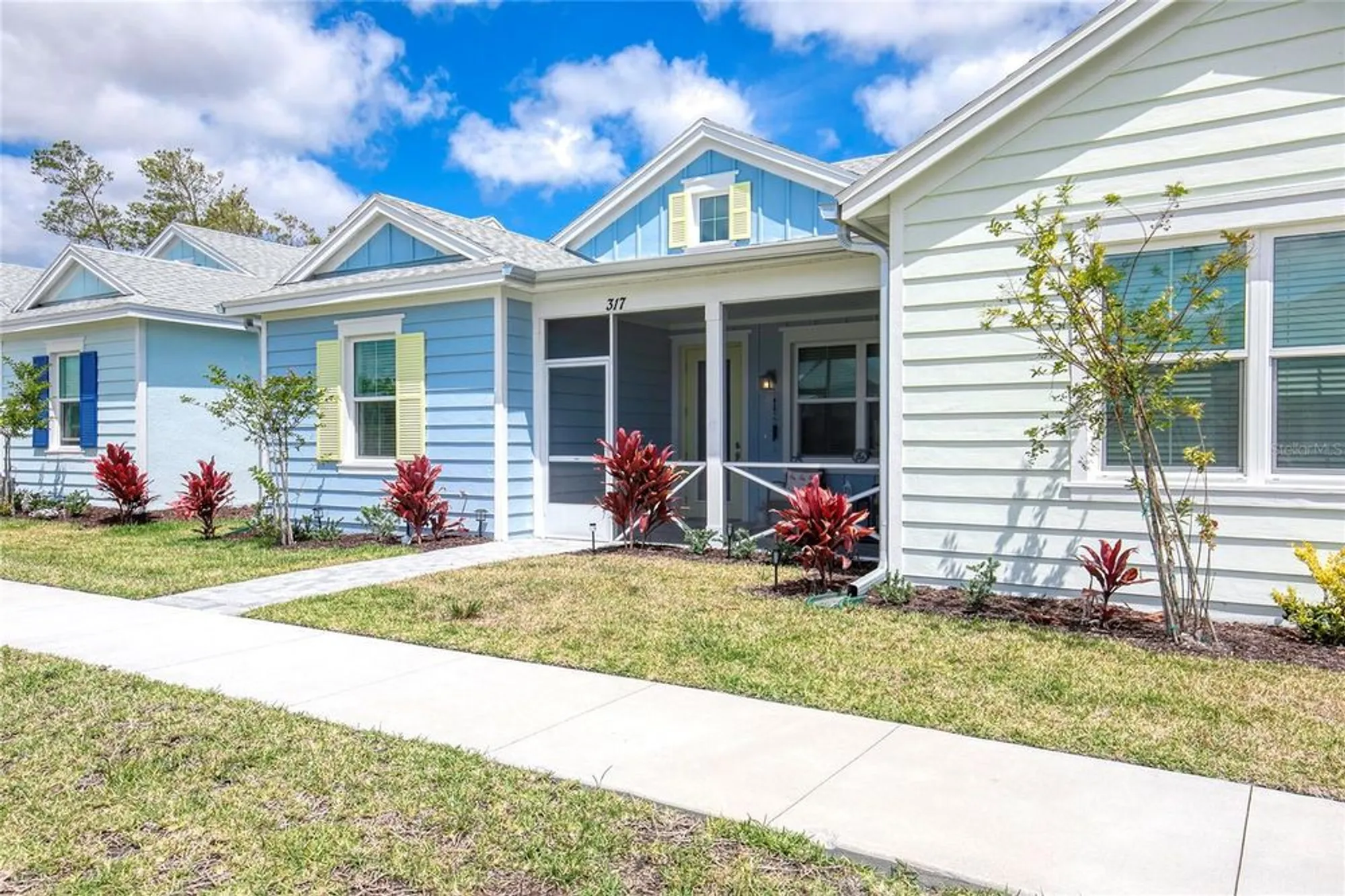 Property Slideshow image 10 of 80 | 317 gypsy palace ln, Daytona Beach, FL, 32124