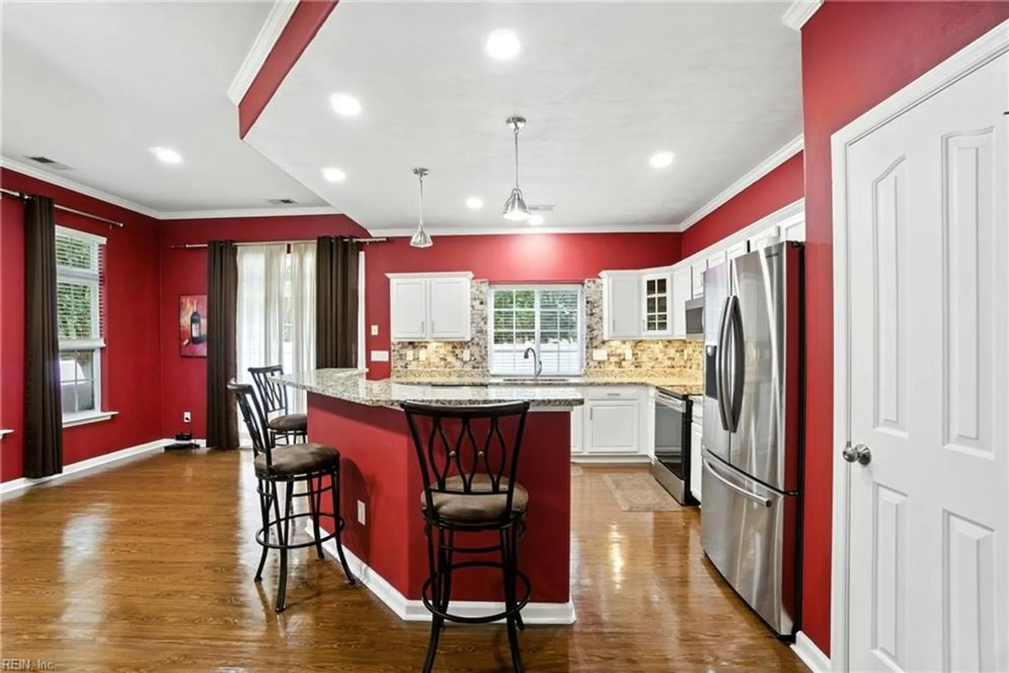 Property Slideshow image 16 of 46 | 809 mason ct, Chesapeake, VA, 23320