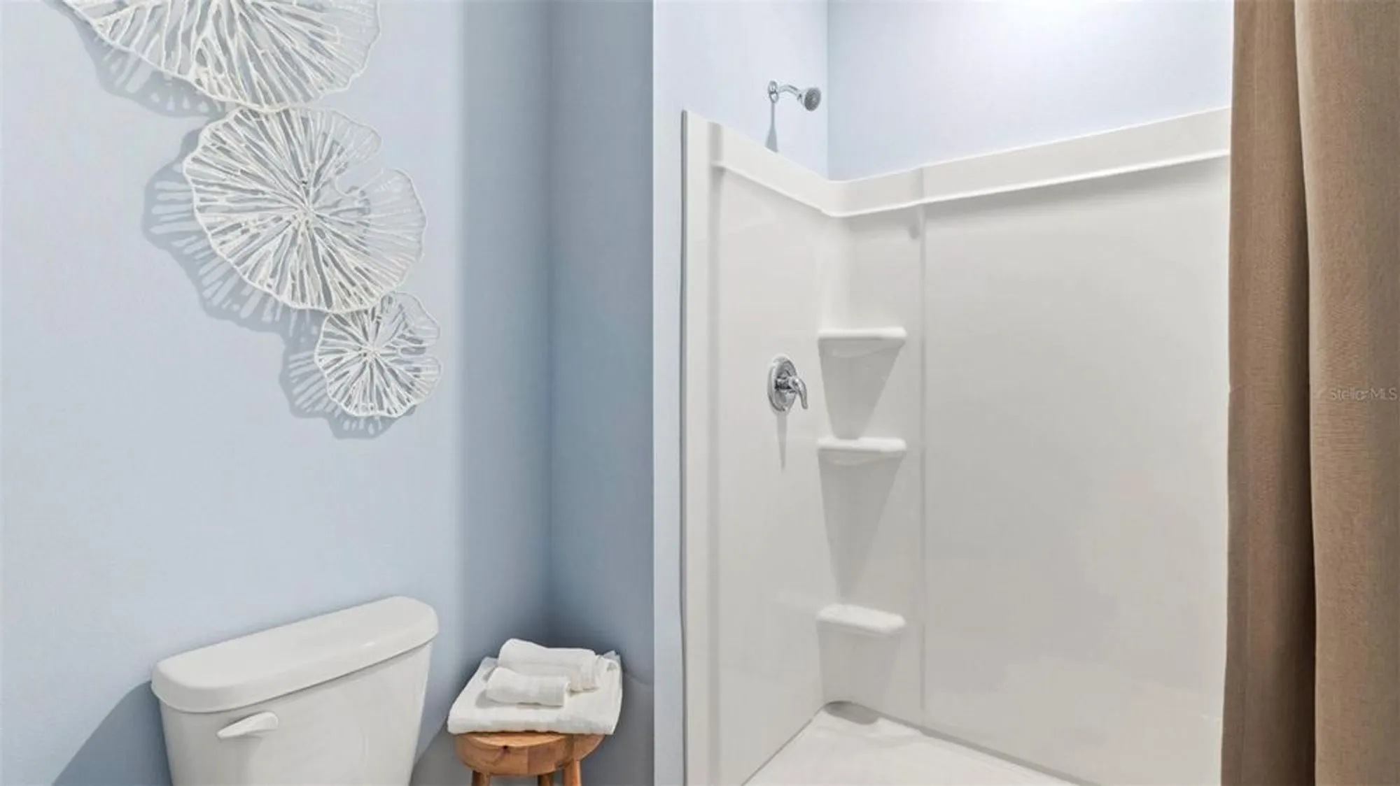 Property Slideshow image 15 of 21 | 1655 bay rd, Sarasota, FL, 34239