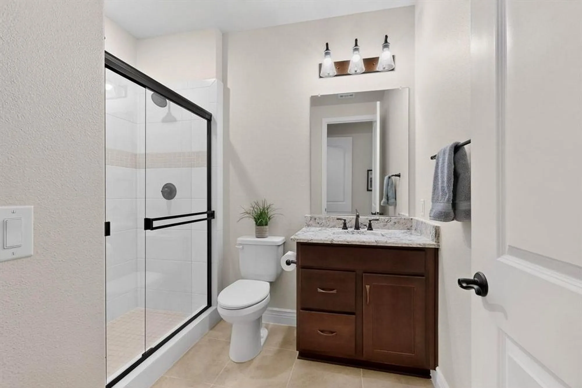 Property Slideshow image 28 of 40 | 12704 golden rock dr, Denton, TX, 76207